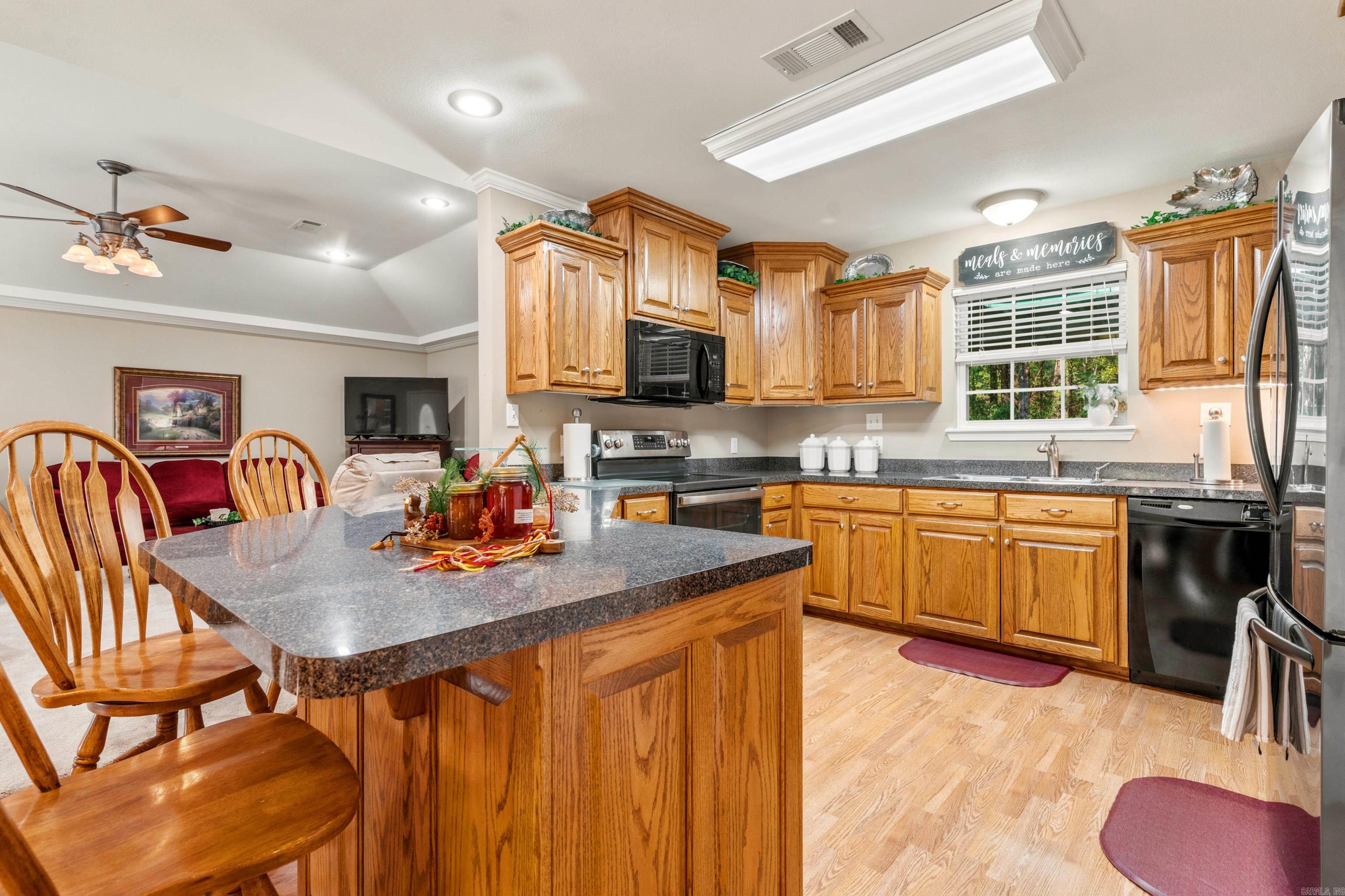 291 Whispering winds Dr  Traskwood, AR