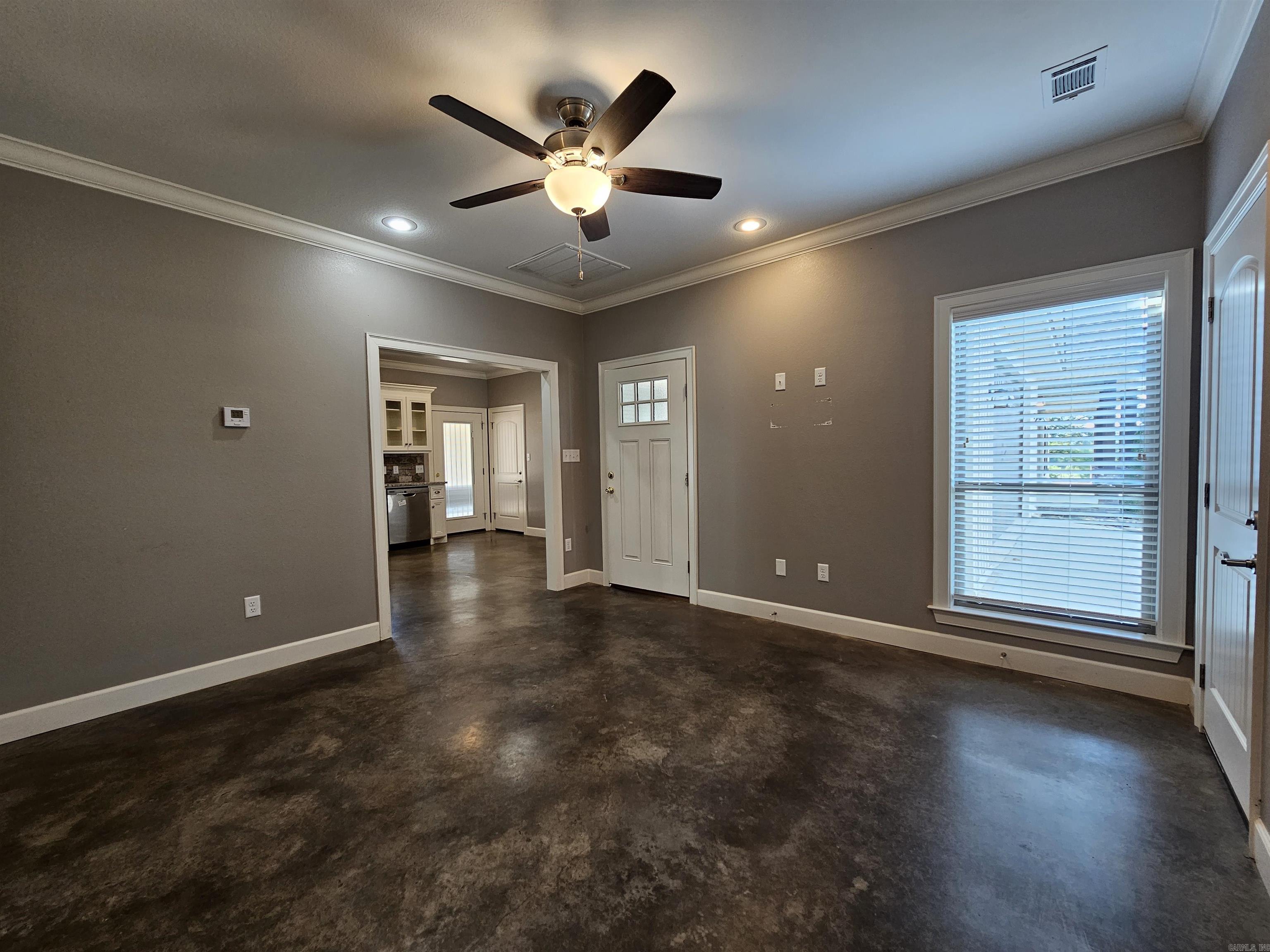 50 Ruthie Greenbrier, AR 72058