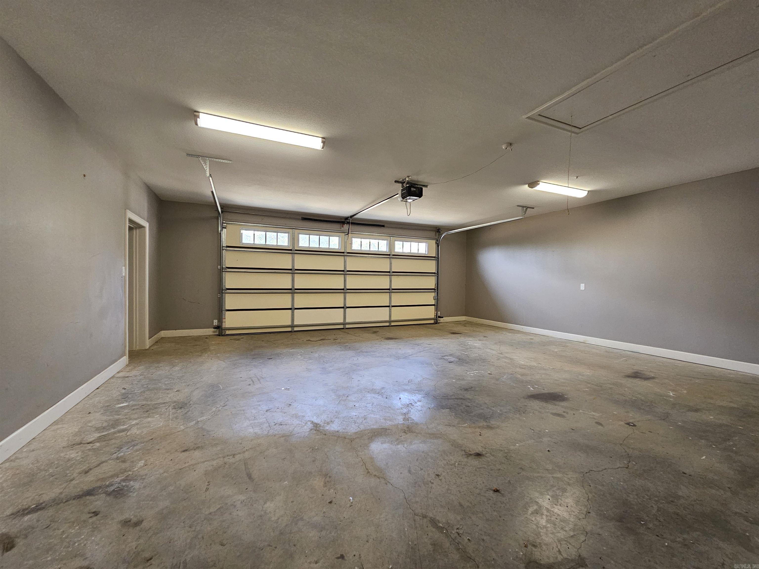 50 Ruthie Greenbrier, AR 72058