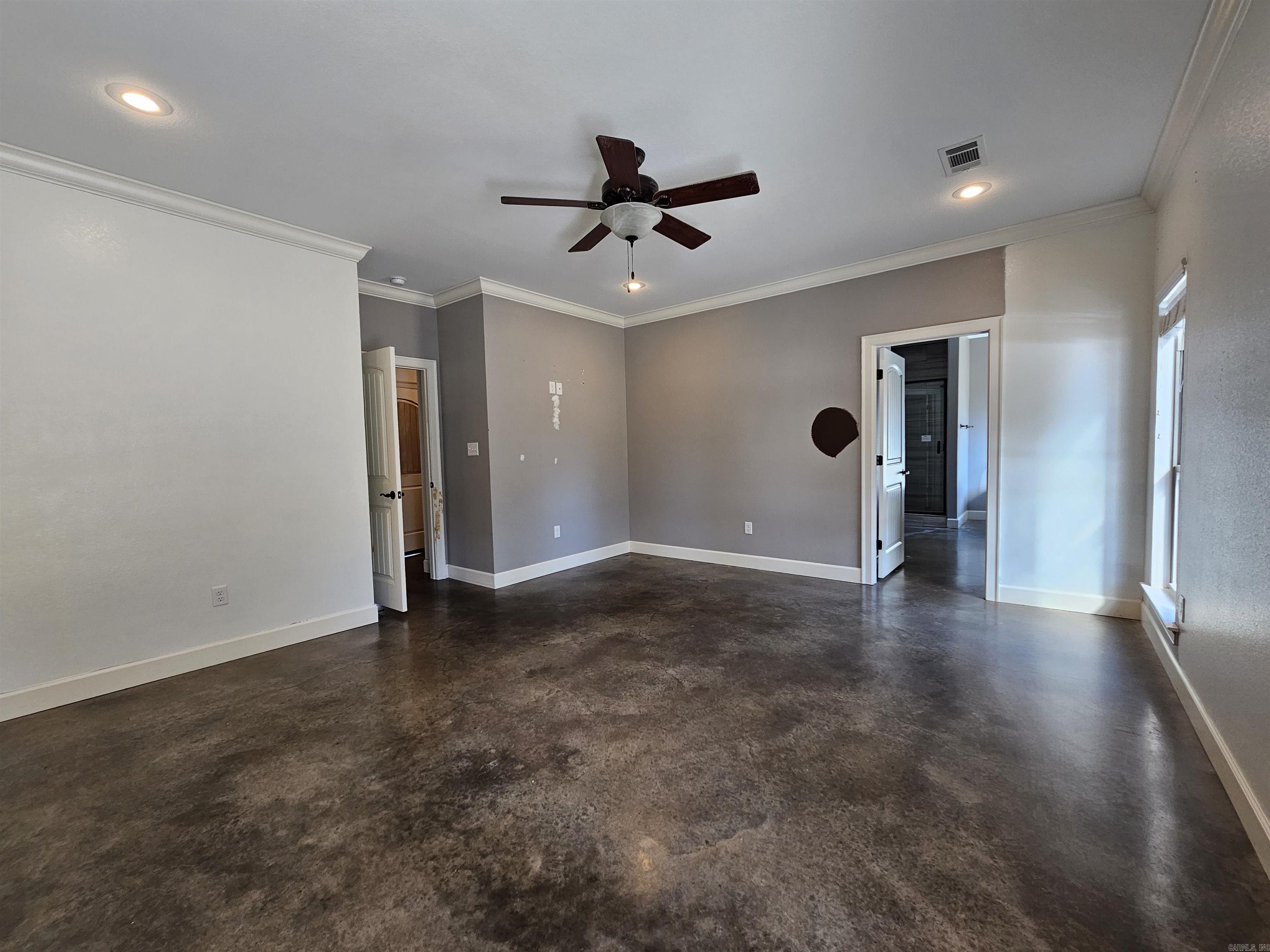 50 Ruthie Greenbrier, AR 72058
