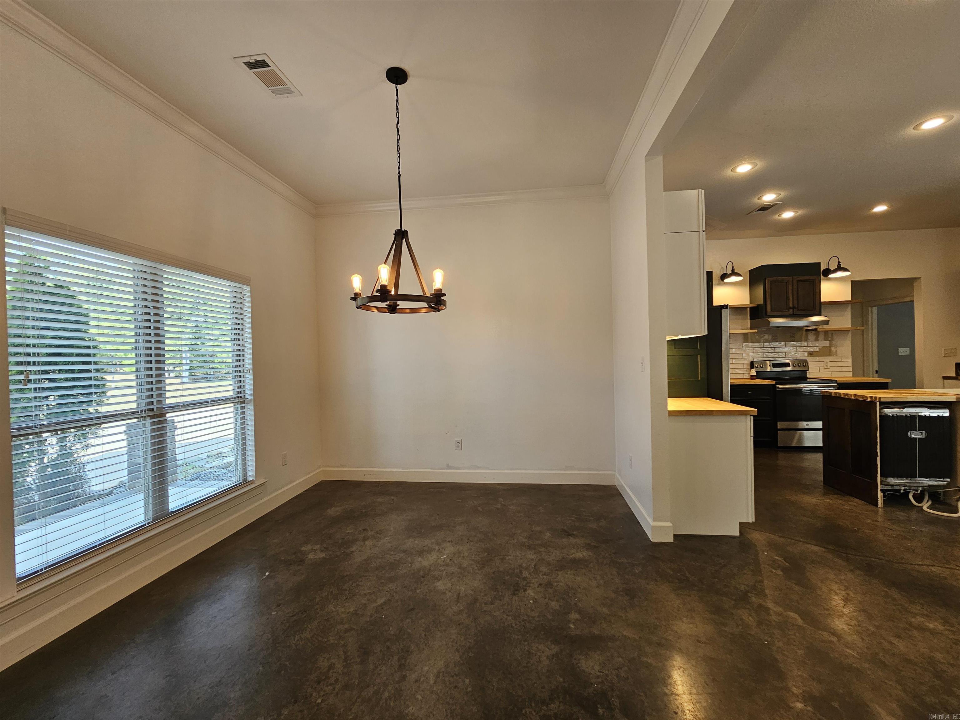 50 Ruthie Greenbrier, AR 72058