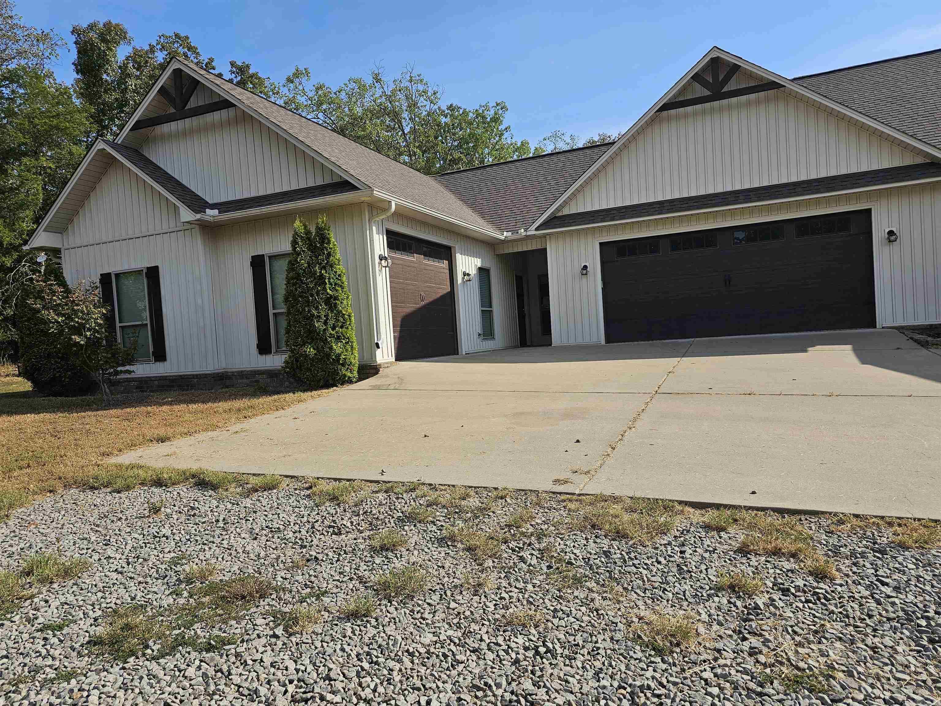 50 Ruthie Greenbrier, AR 72058