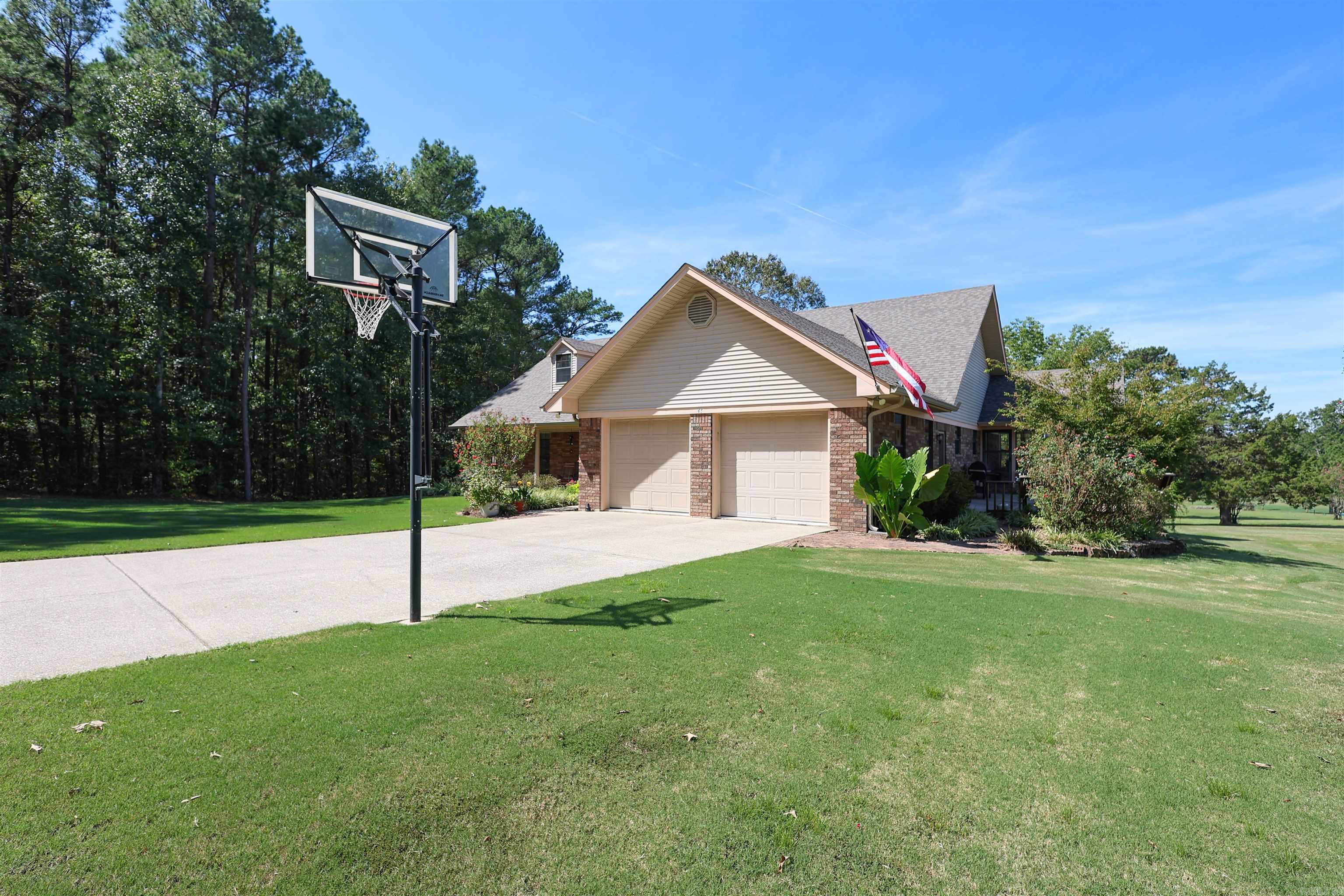65 Golf Course Road Glenwood, AR 71943