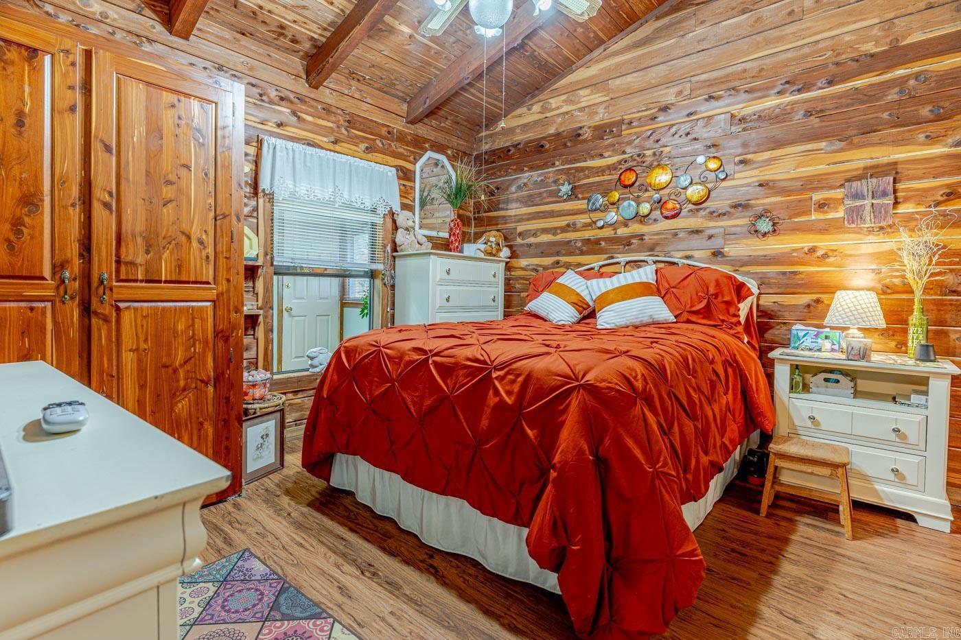 246 E Lakeshore Dr  Cherokee Village, AR