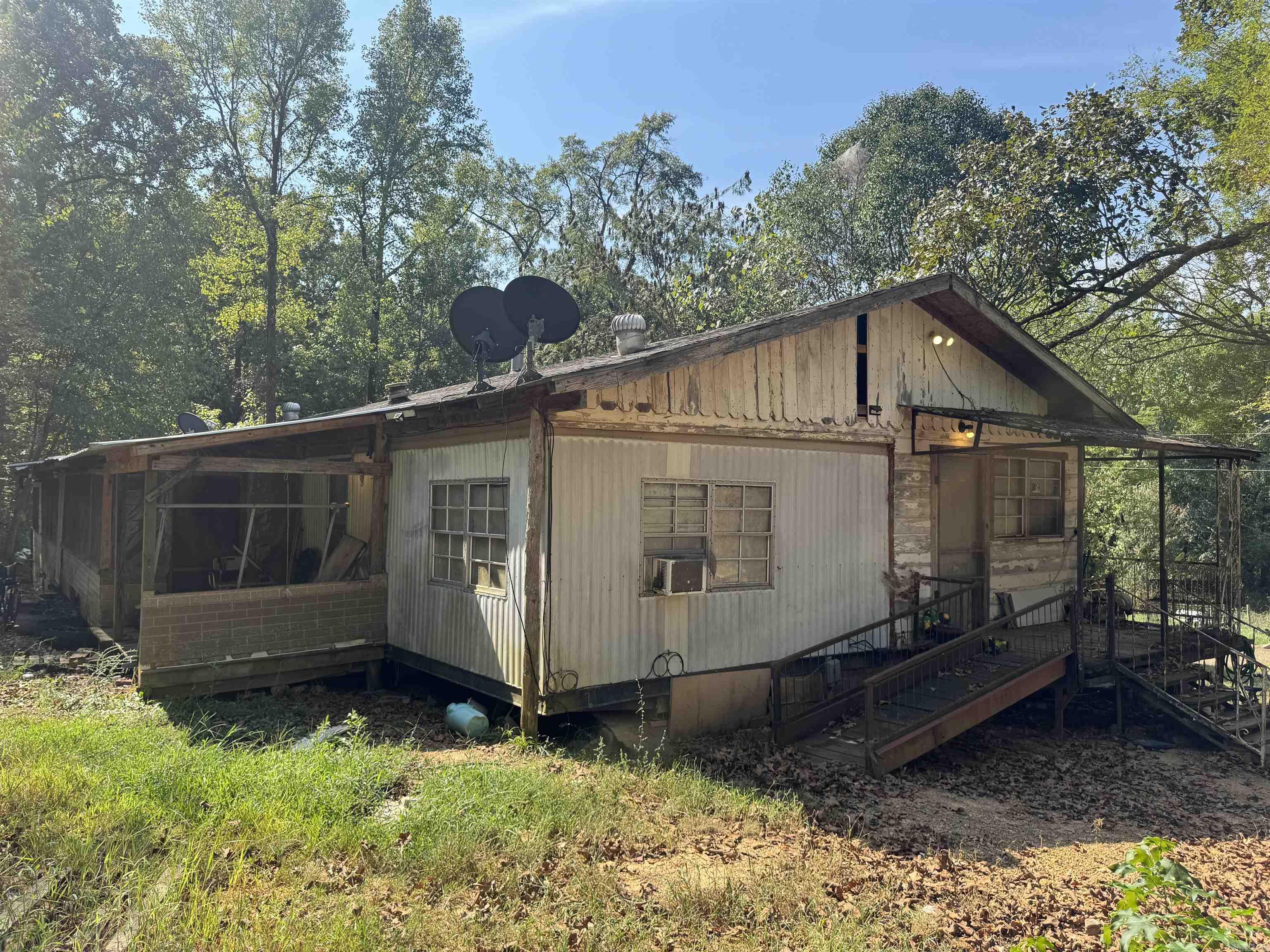4962 Highway 8 W  Mena, AR