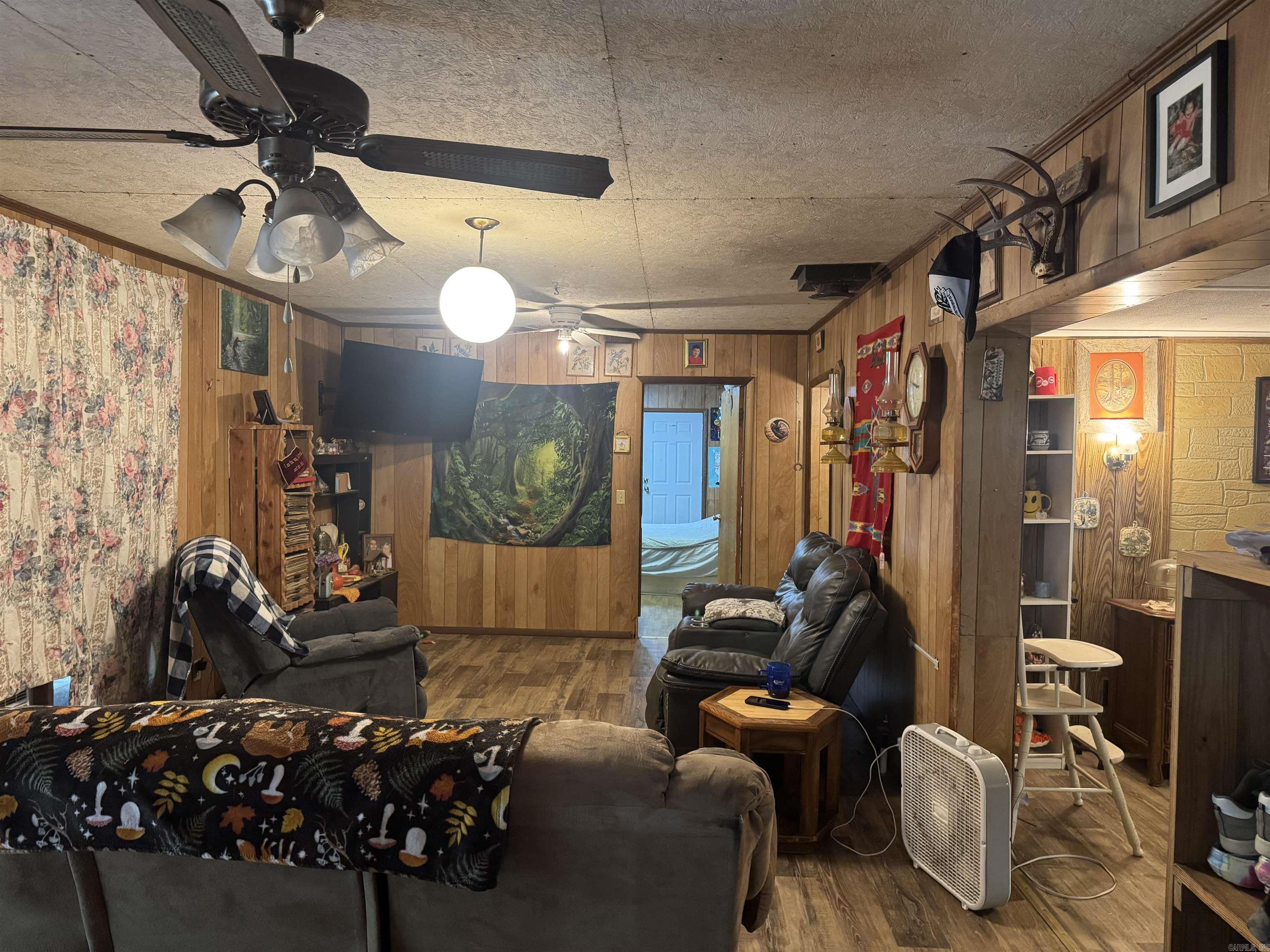 4962 Highway 8 W  Mena, AR