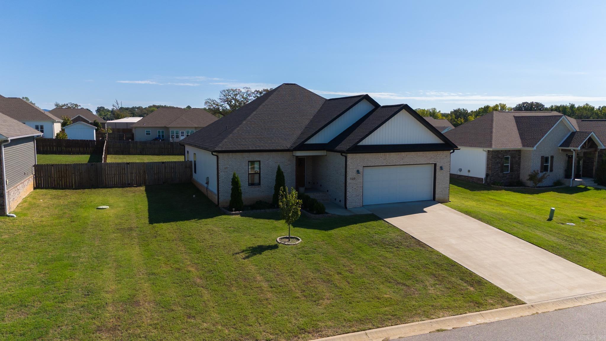 120  Sarah Grace  Southside, AR