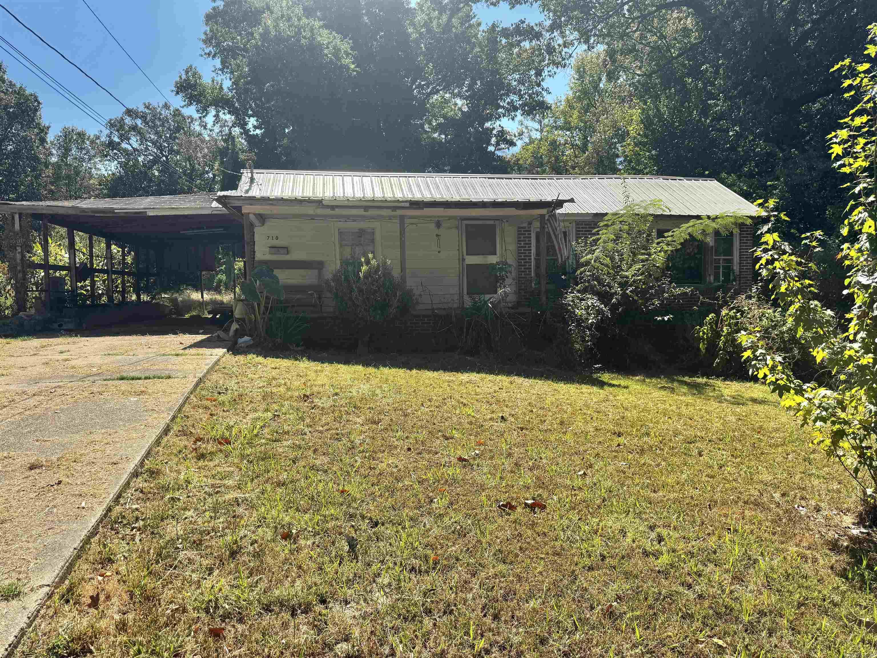710 E St. Andrews  Forrest City, AR