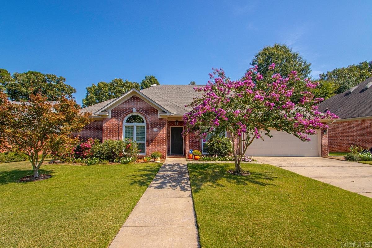 68 Aberdeen Drive — exterior