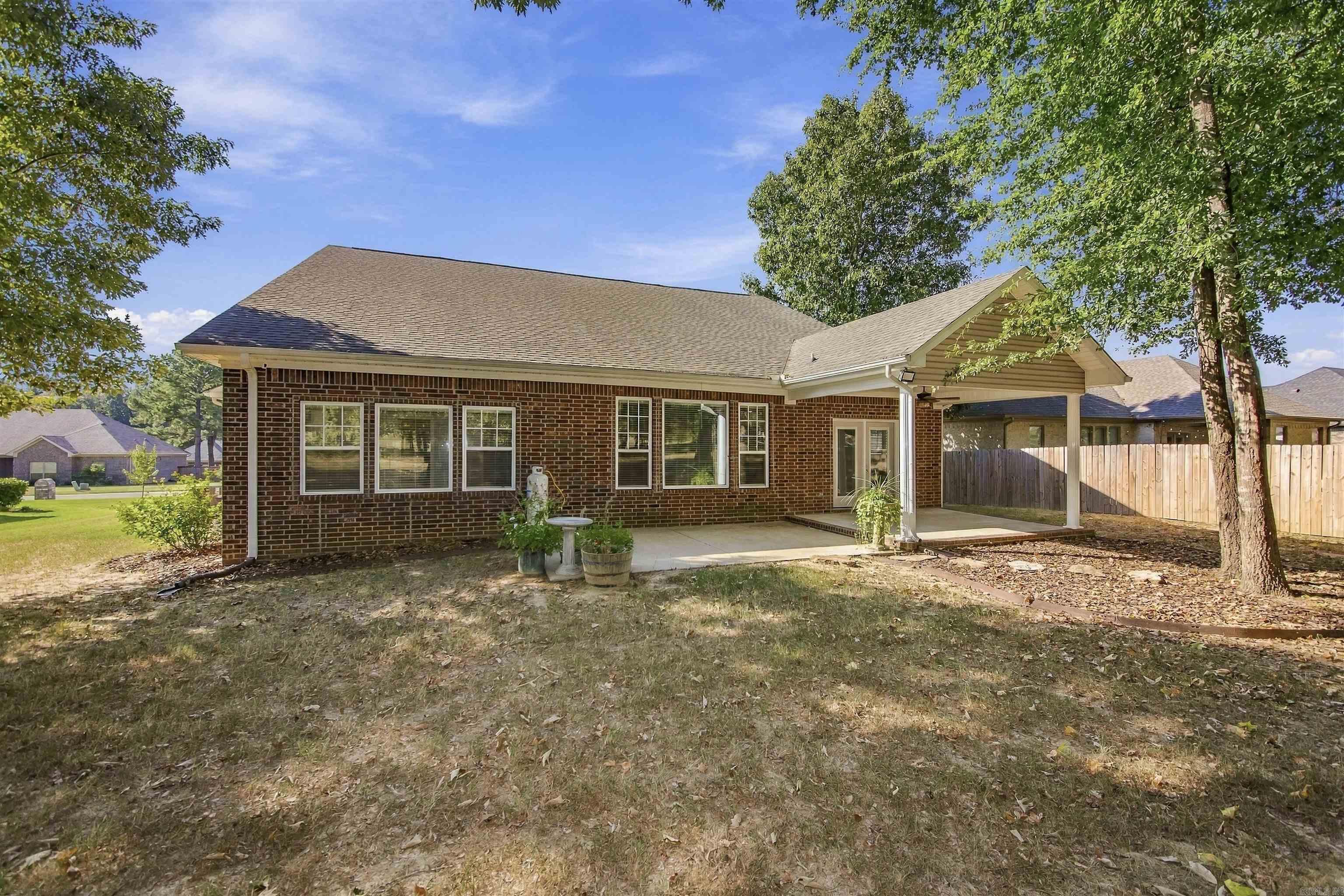 124 HAYDEN DR — photo 4