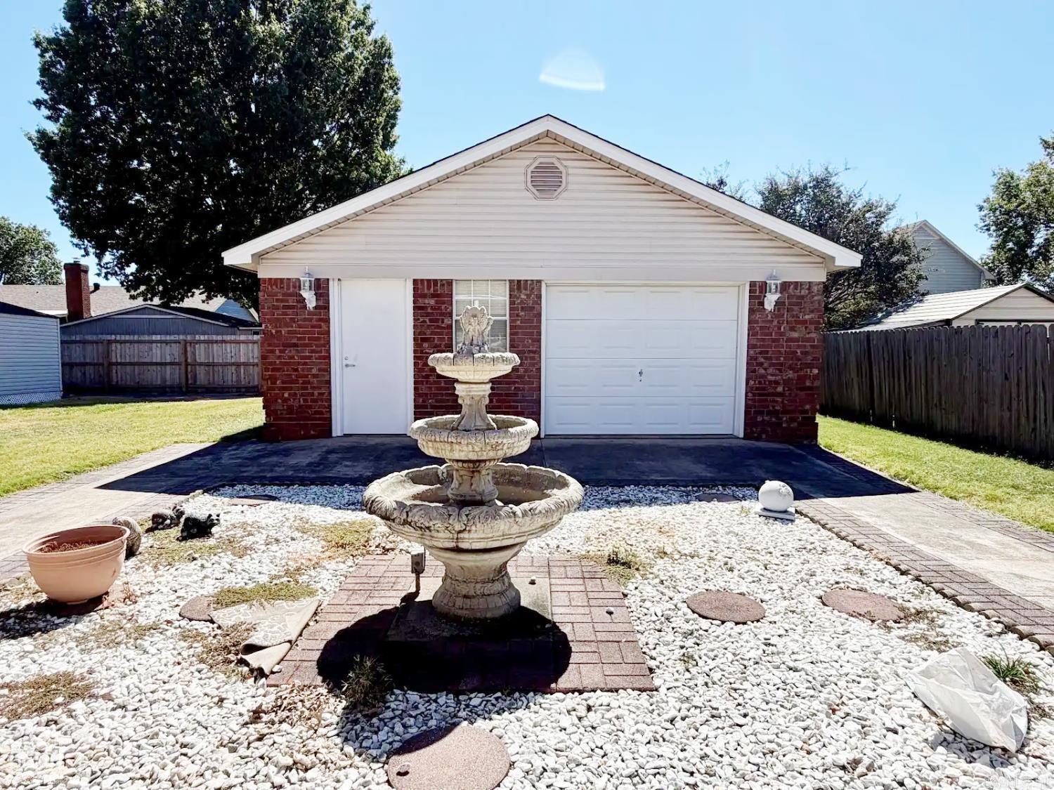 1404 Wingate  West Memphis, AR