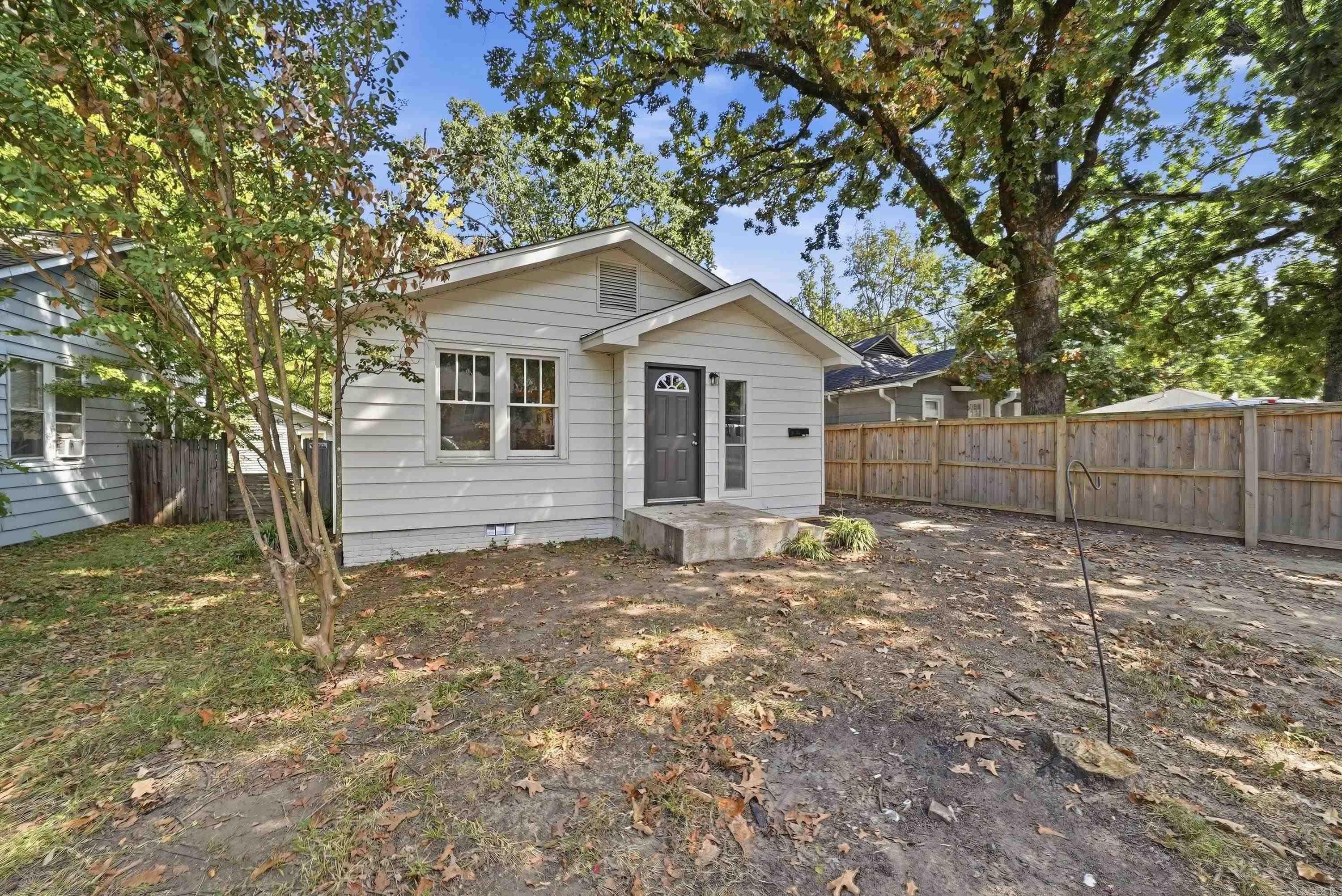 1807 Alden Ln — photo 3
