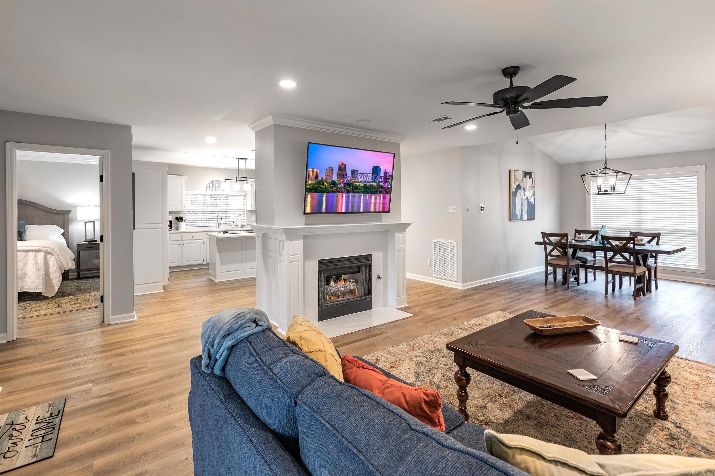 108 Jack Evans Court — photo 3