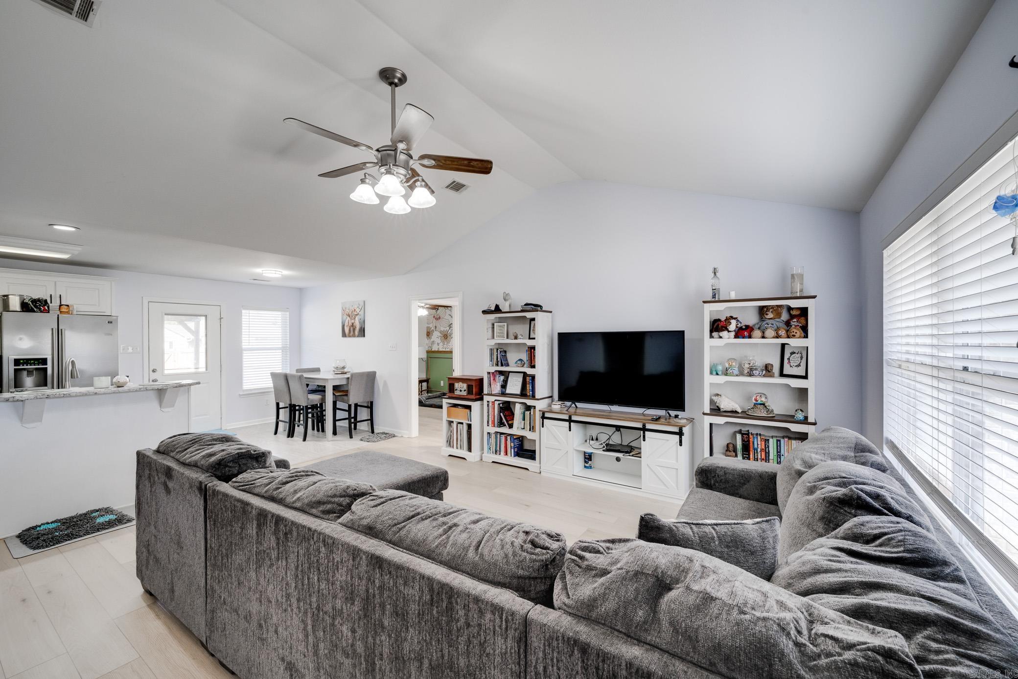 148 Peach Street — photo 4