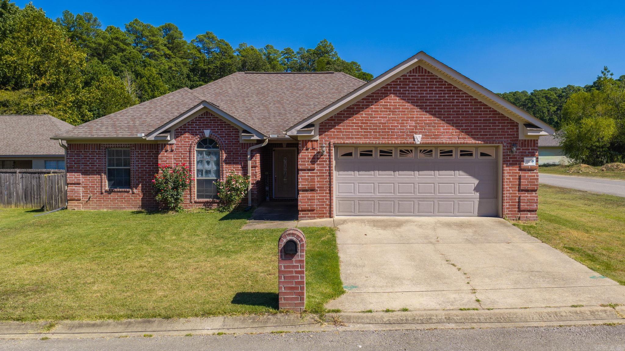 7004 Belmont Cove — exterior