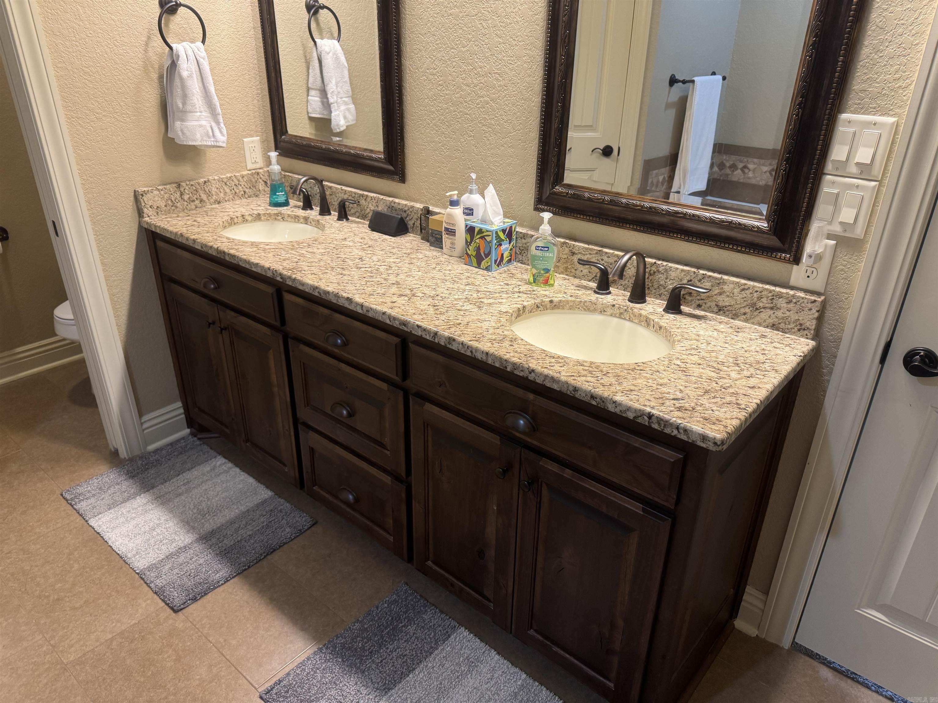212 Nantucket  Maumelle, AR