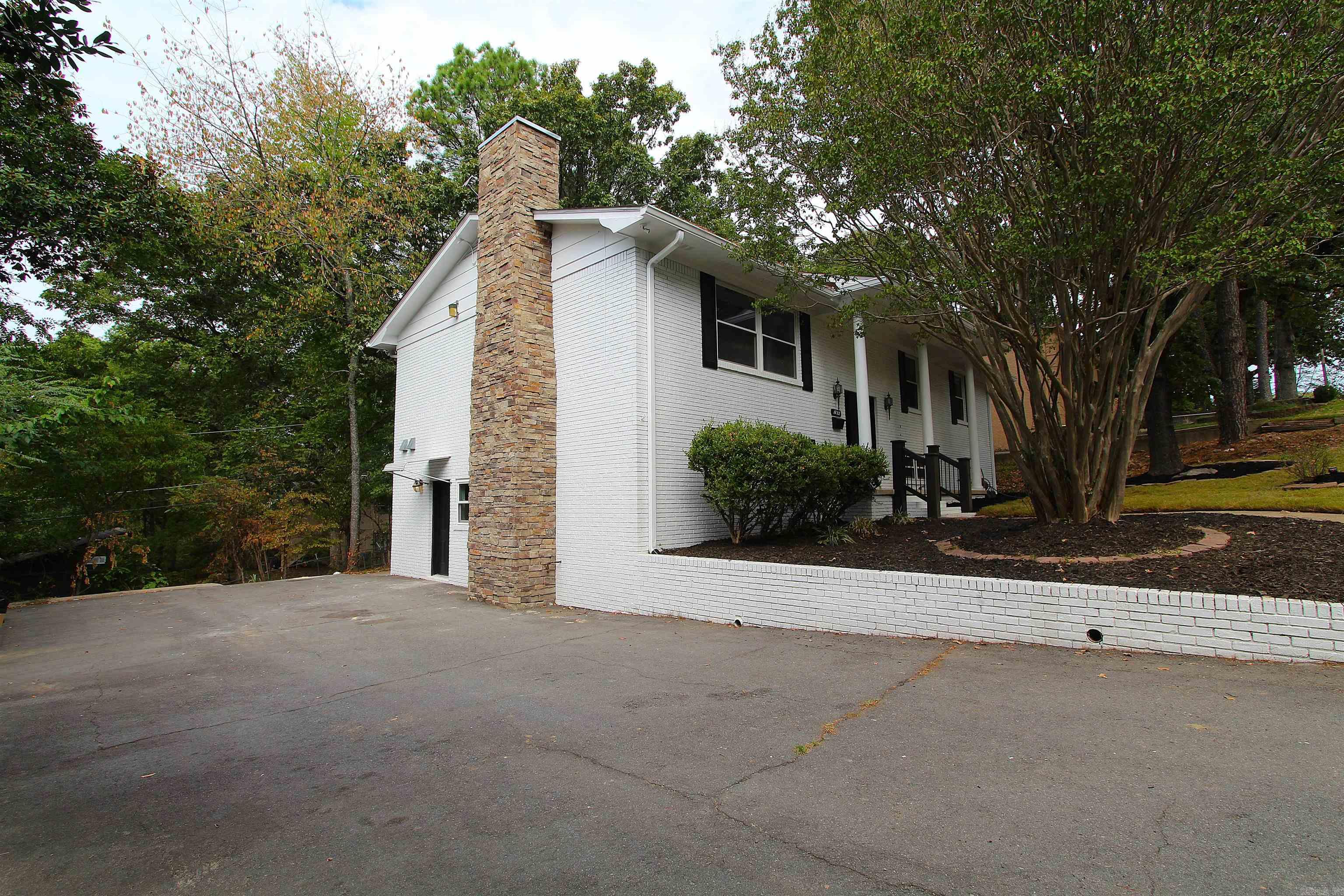 1722 Alberta Dr Little Rock, AR 72227