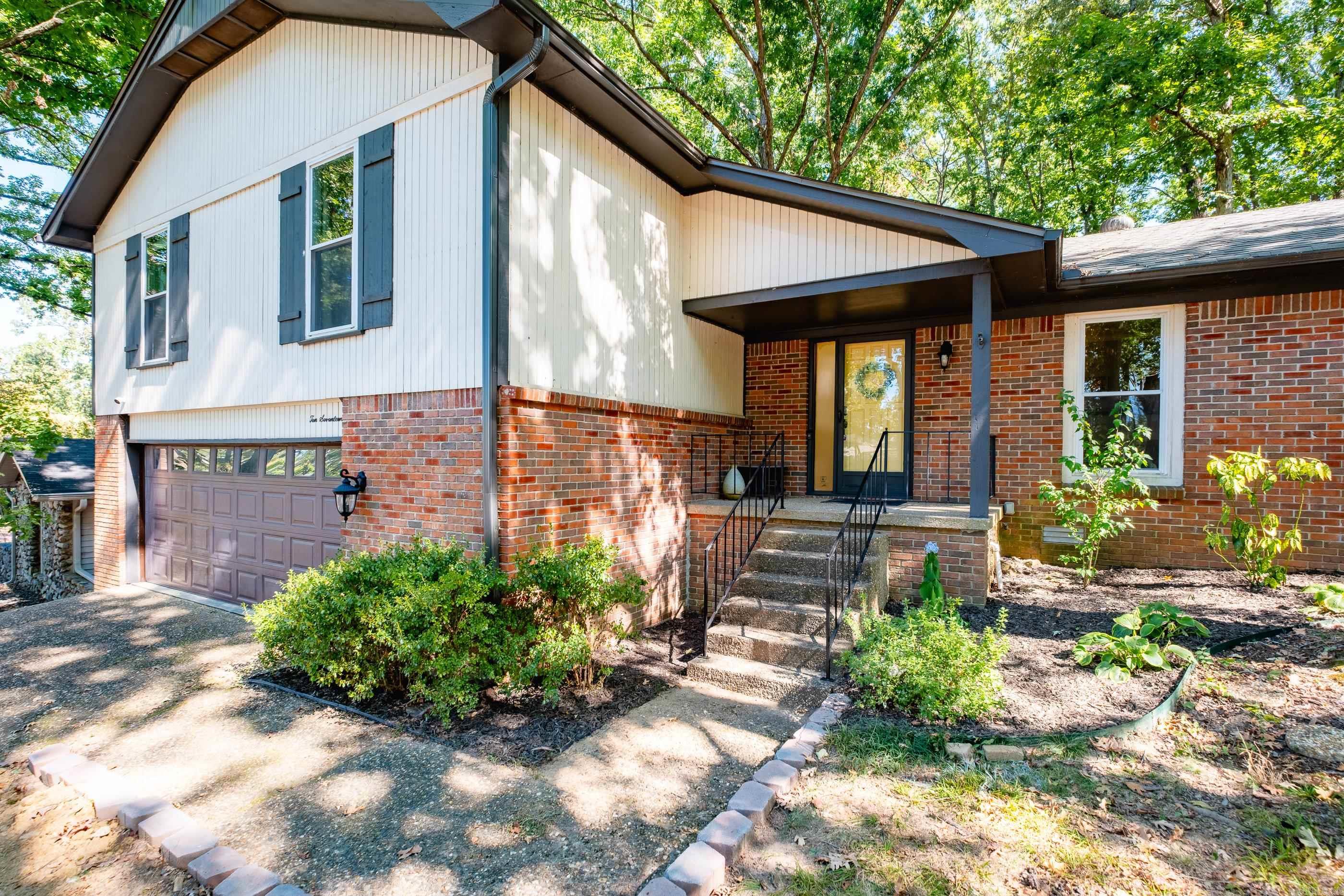 1017 Kings Mountain Drive — photo 3