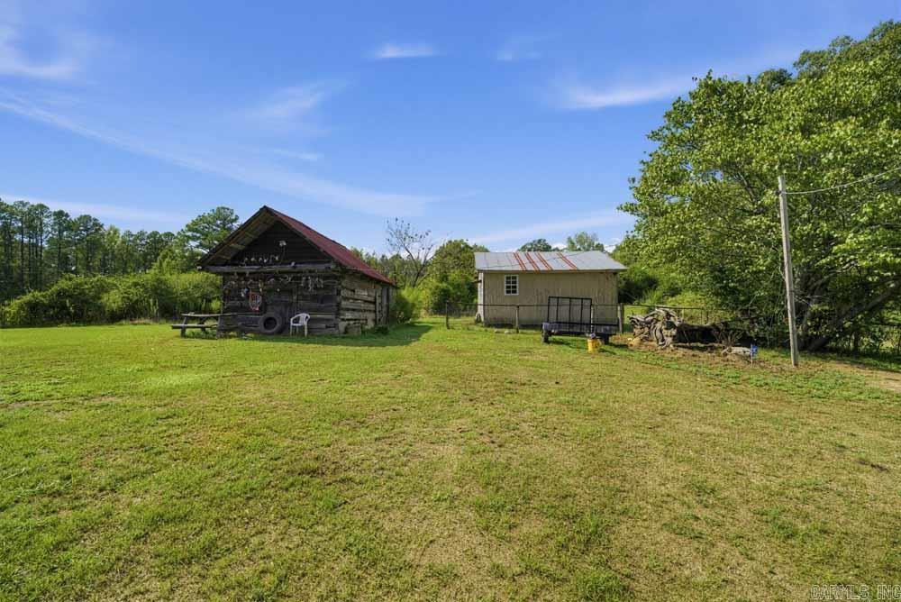 146 Dallas 401  Carthage, AR