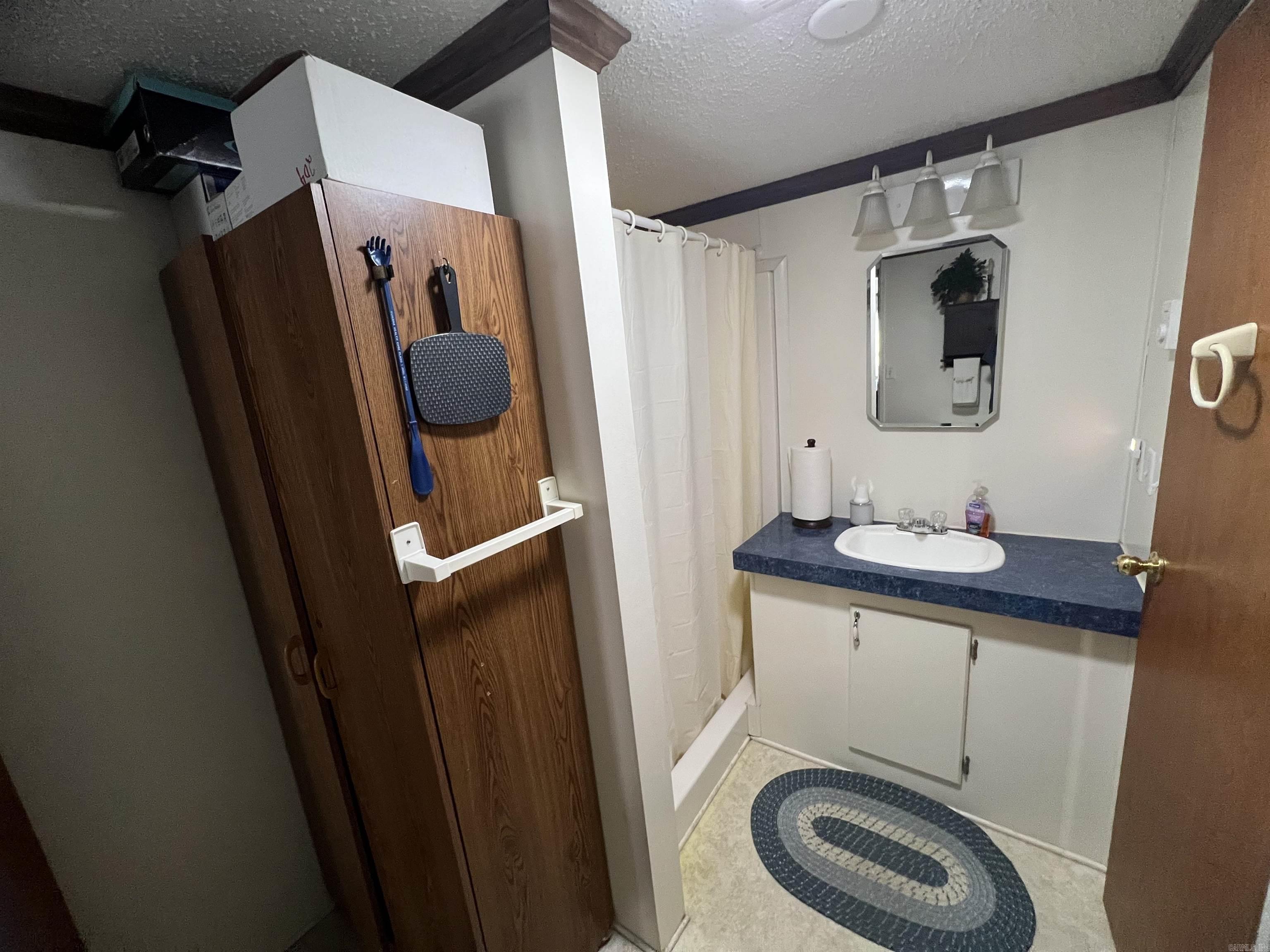 204 Adrianne  Clinton, AR
