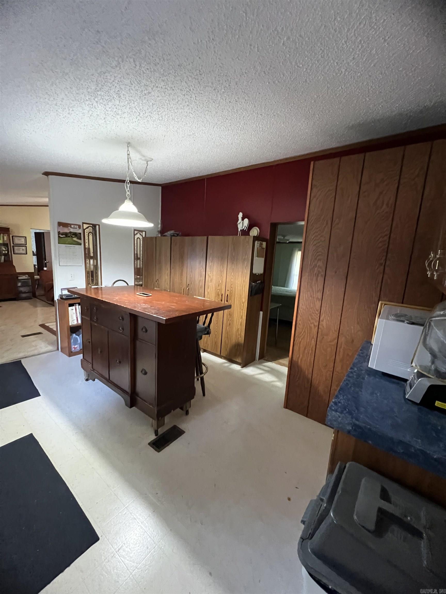 204 Adrianne  Clinton, AR
