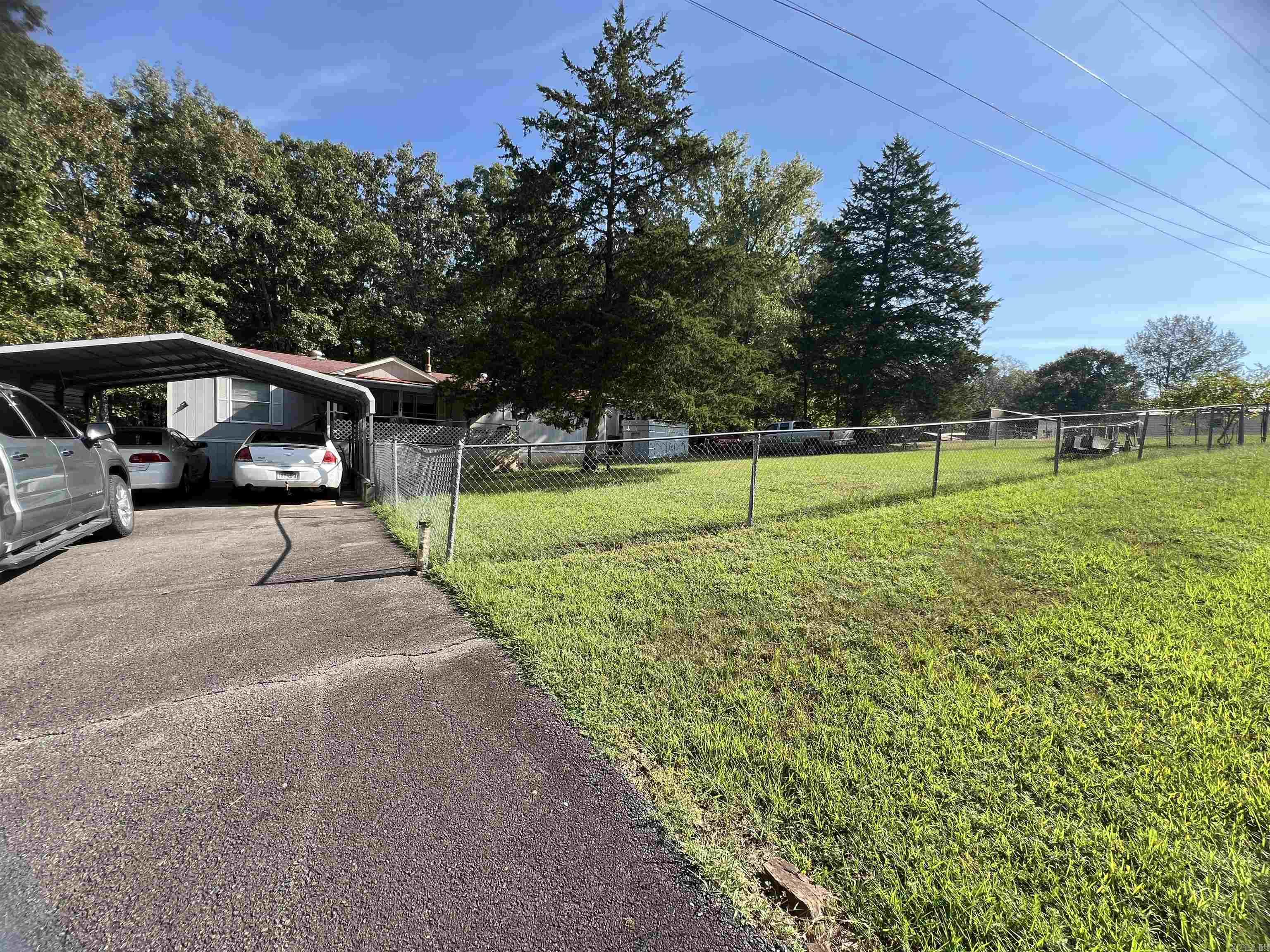 204 Adrianne  Clinton, AR