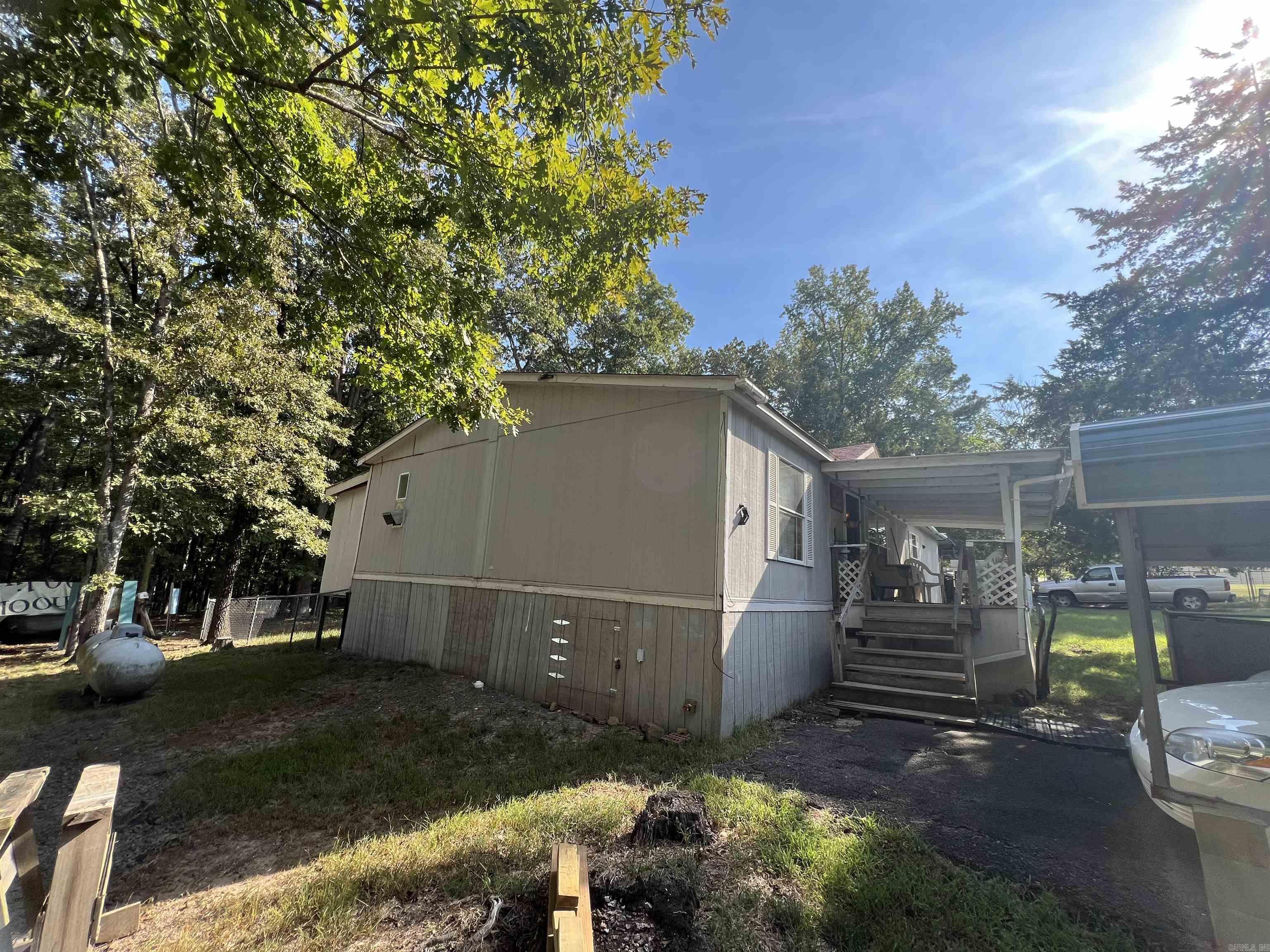204 Adrianne  Clinton, AR