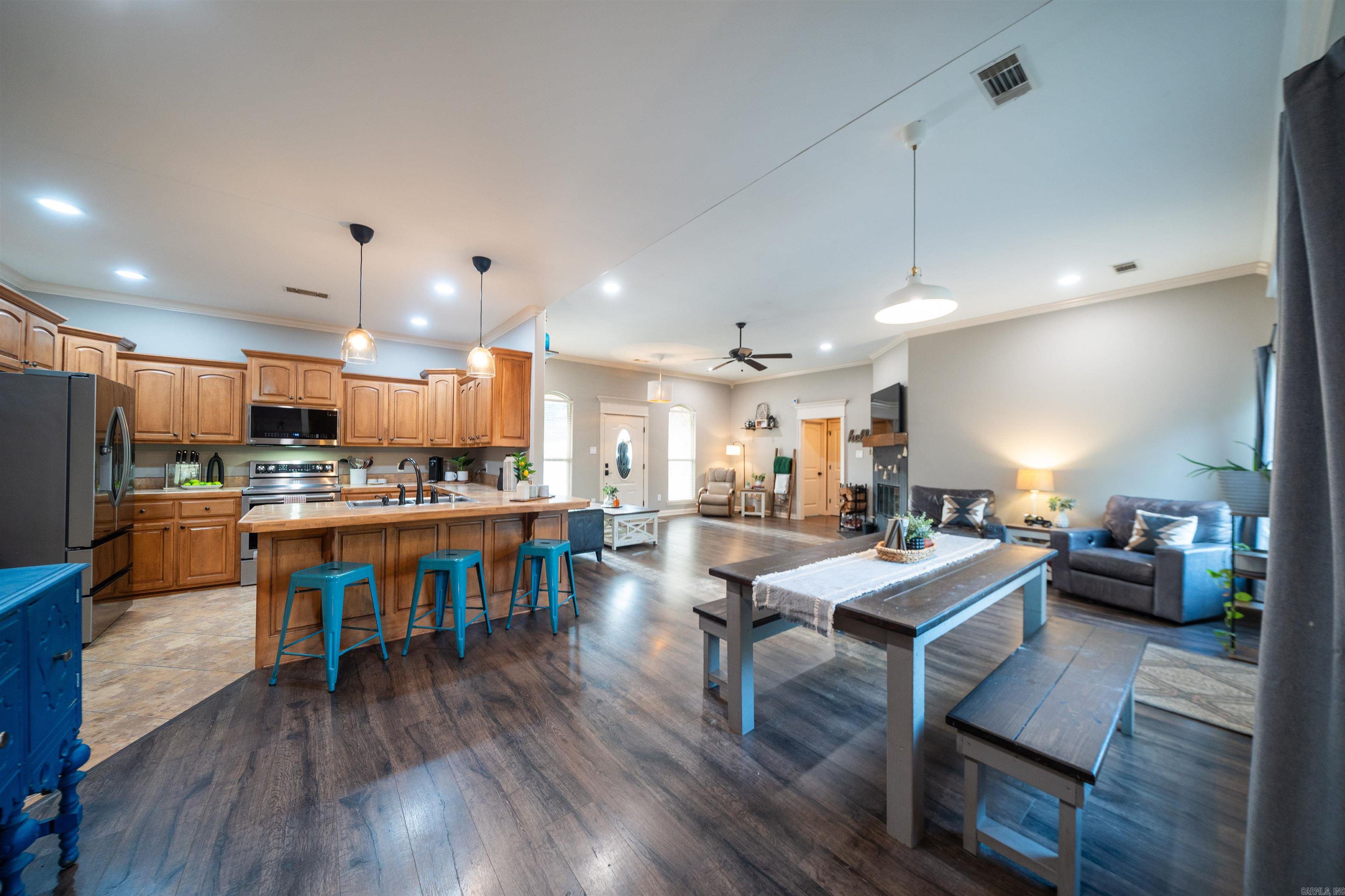146 Pleasantwood  Maumelle, AR