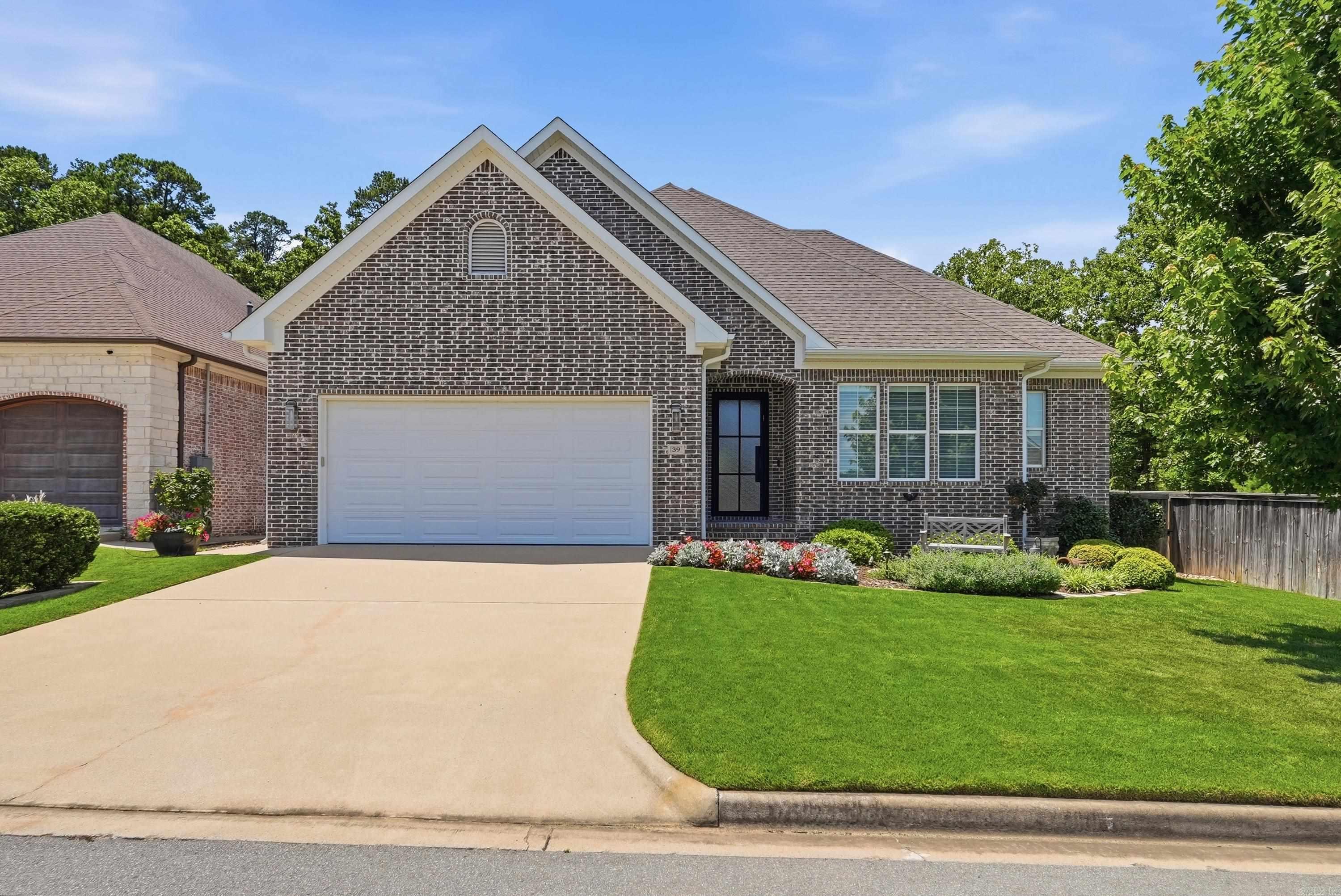 39 Belles Fleurs Circle Little Rock, AR 72223
