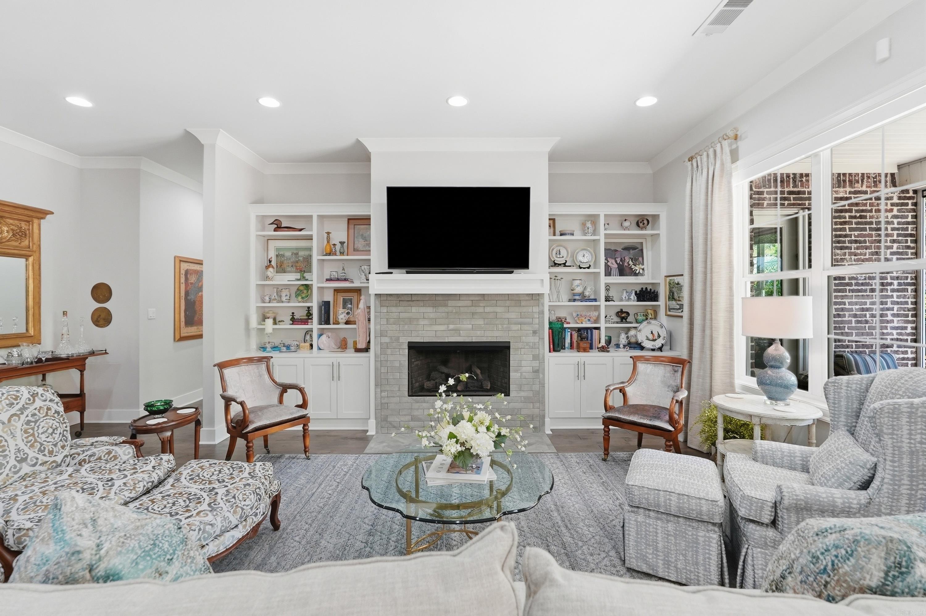39 Belles Fleurs Circle Little Rock, AR 72223