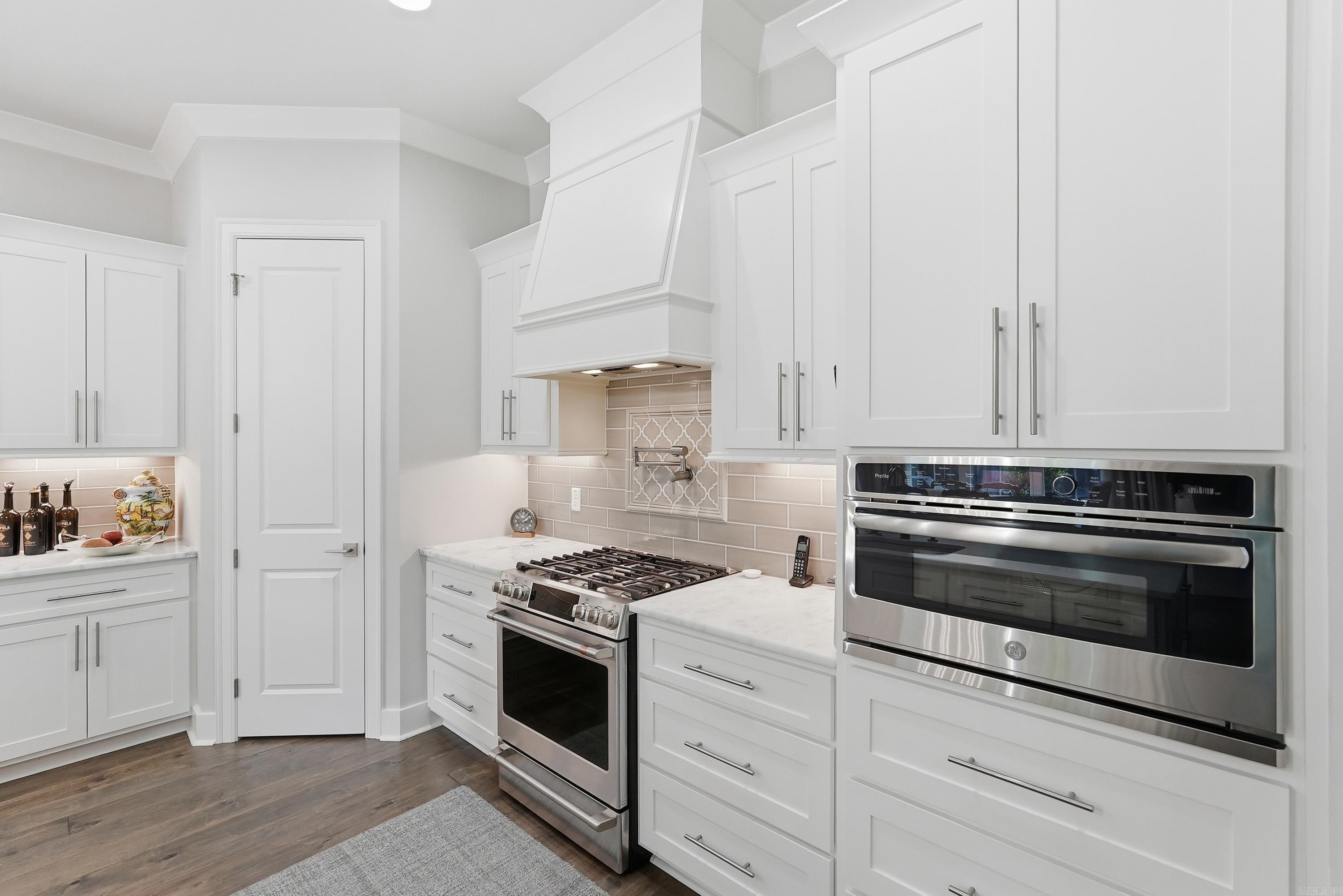 39 Belles Fleurs Circle Little Rock, AR 72223