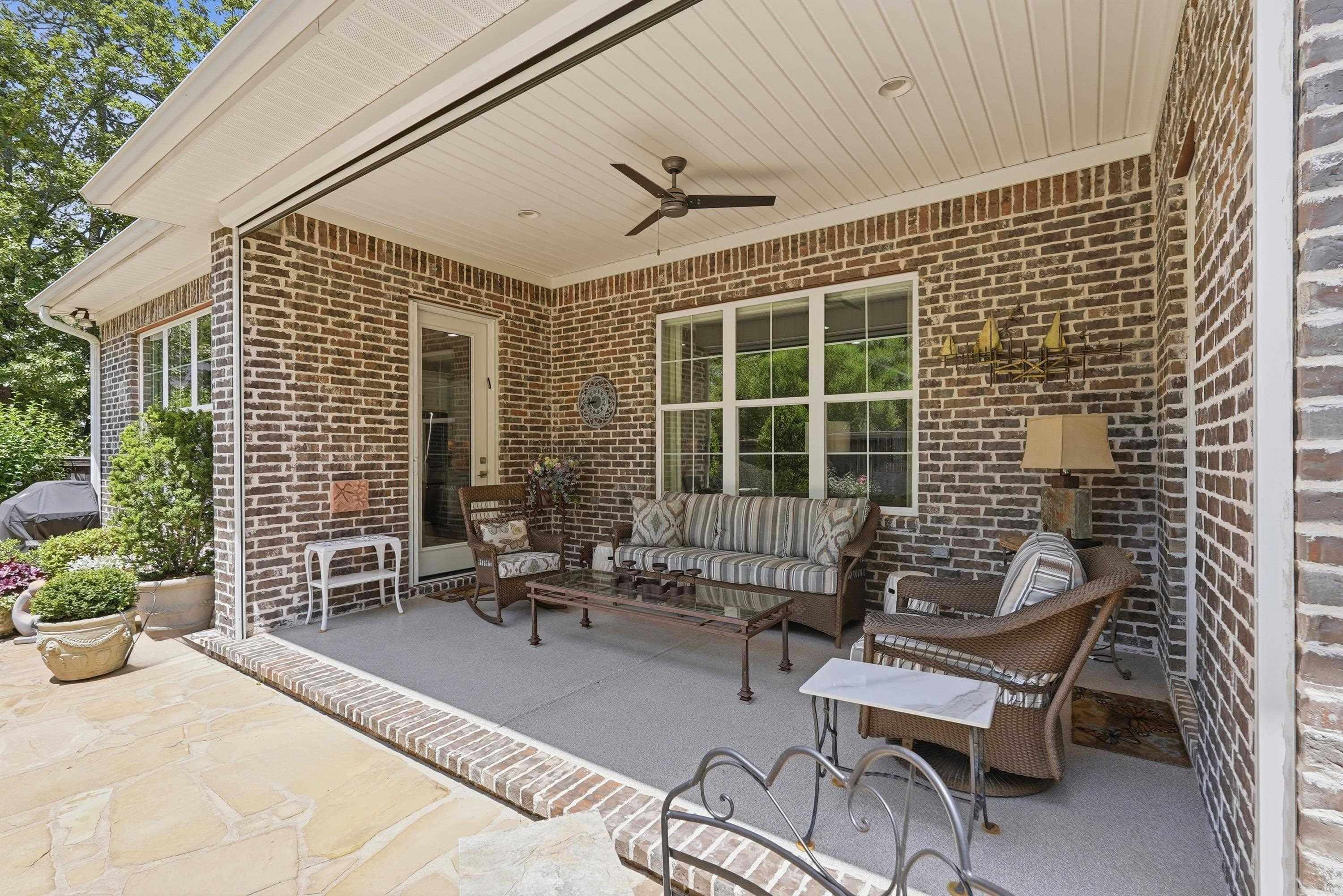 39 Belles Fleurs Circle Little Rock, AR 72223