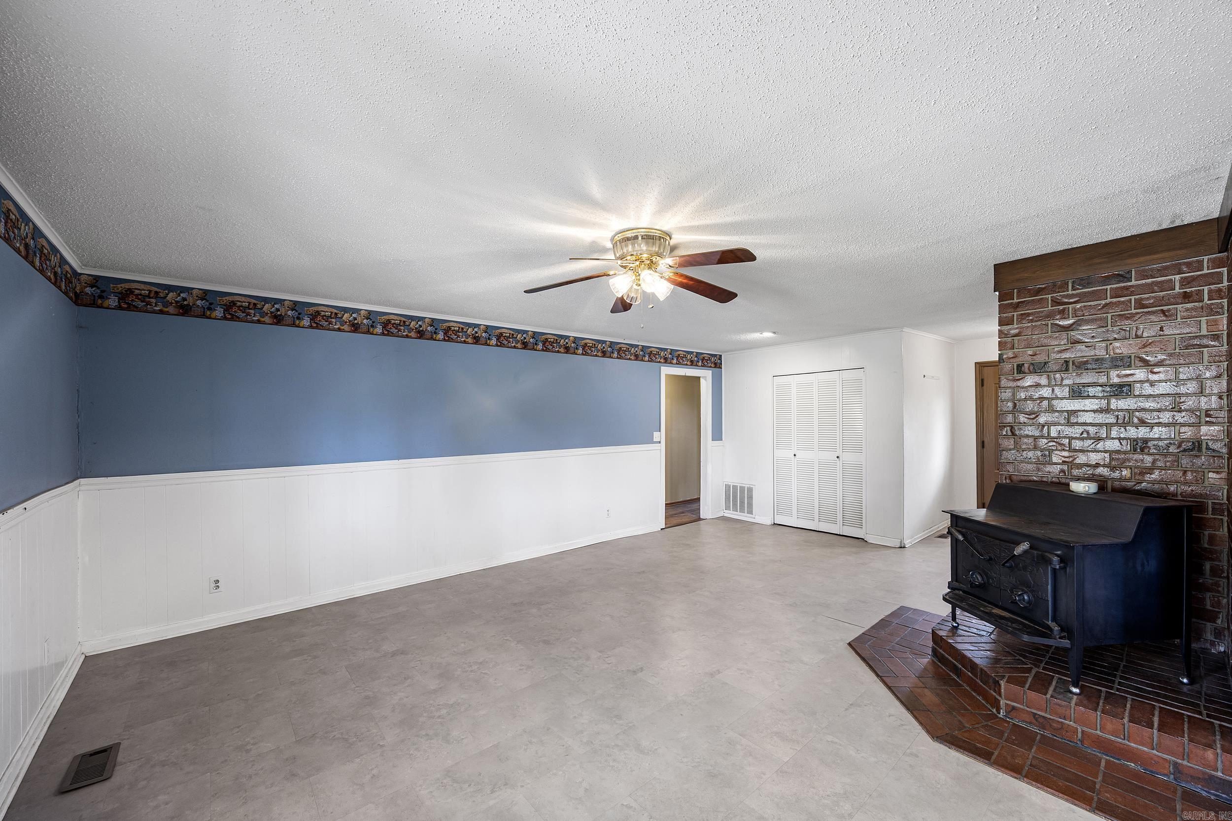 11181 old military  Subiaco, AR
