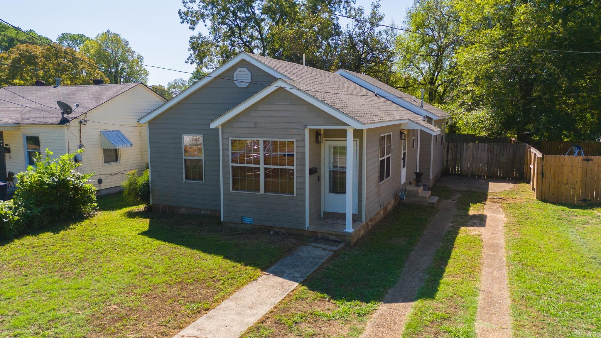 2060 E College  Batesville, AR