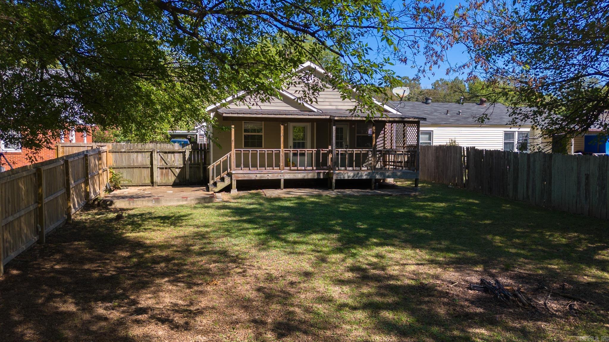 2060 E College  Batesville, AR