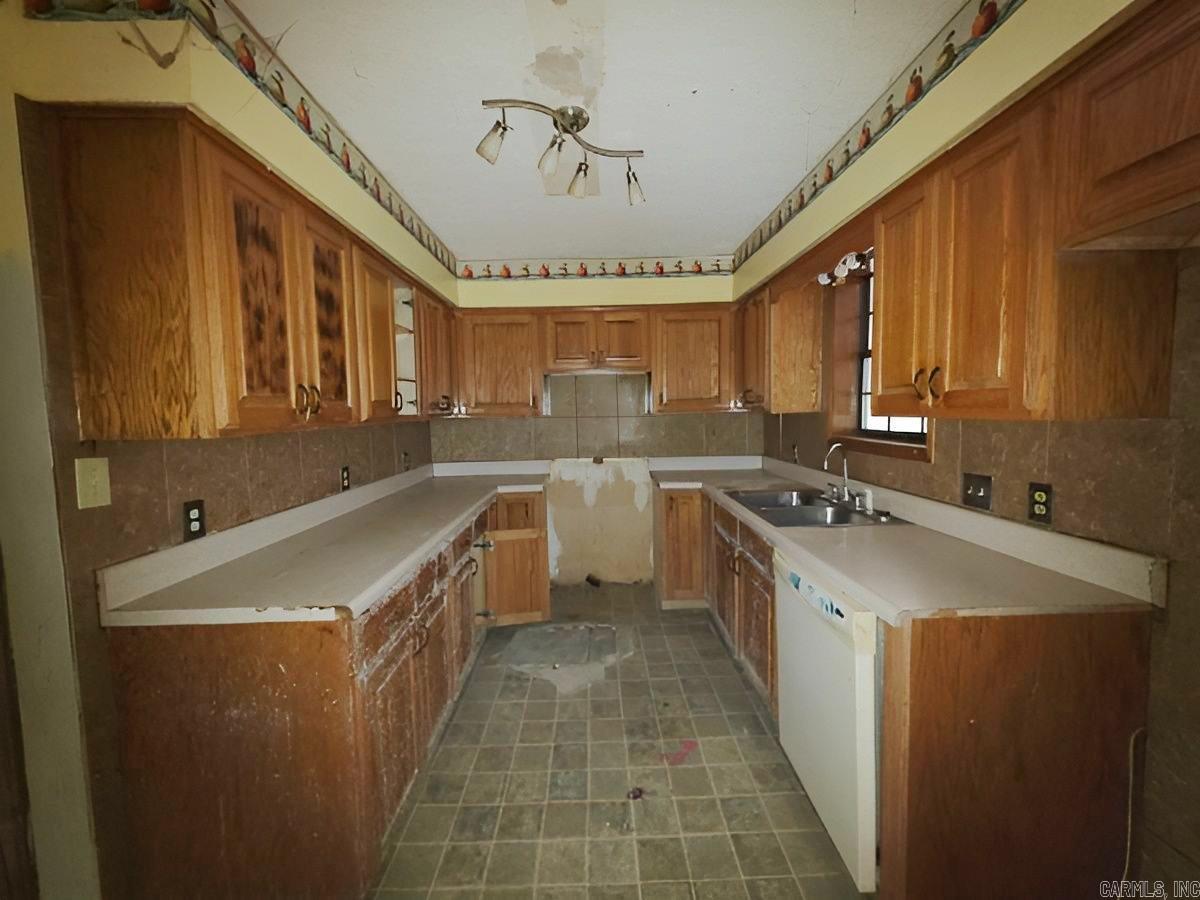 54 James  Hardy, AR