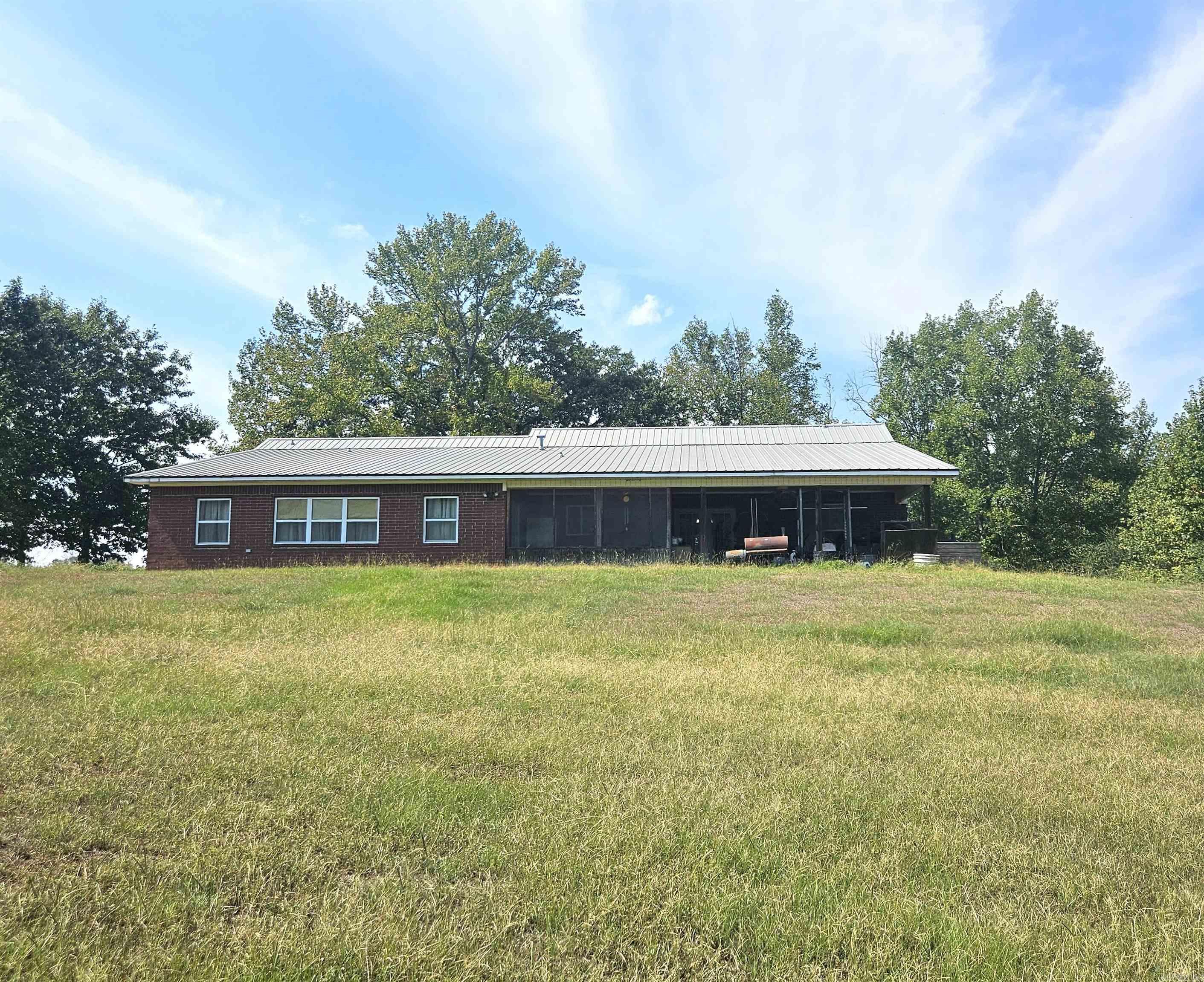 157 & 161 Oak Hill Road Nashville, AR 71852