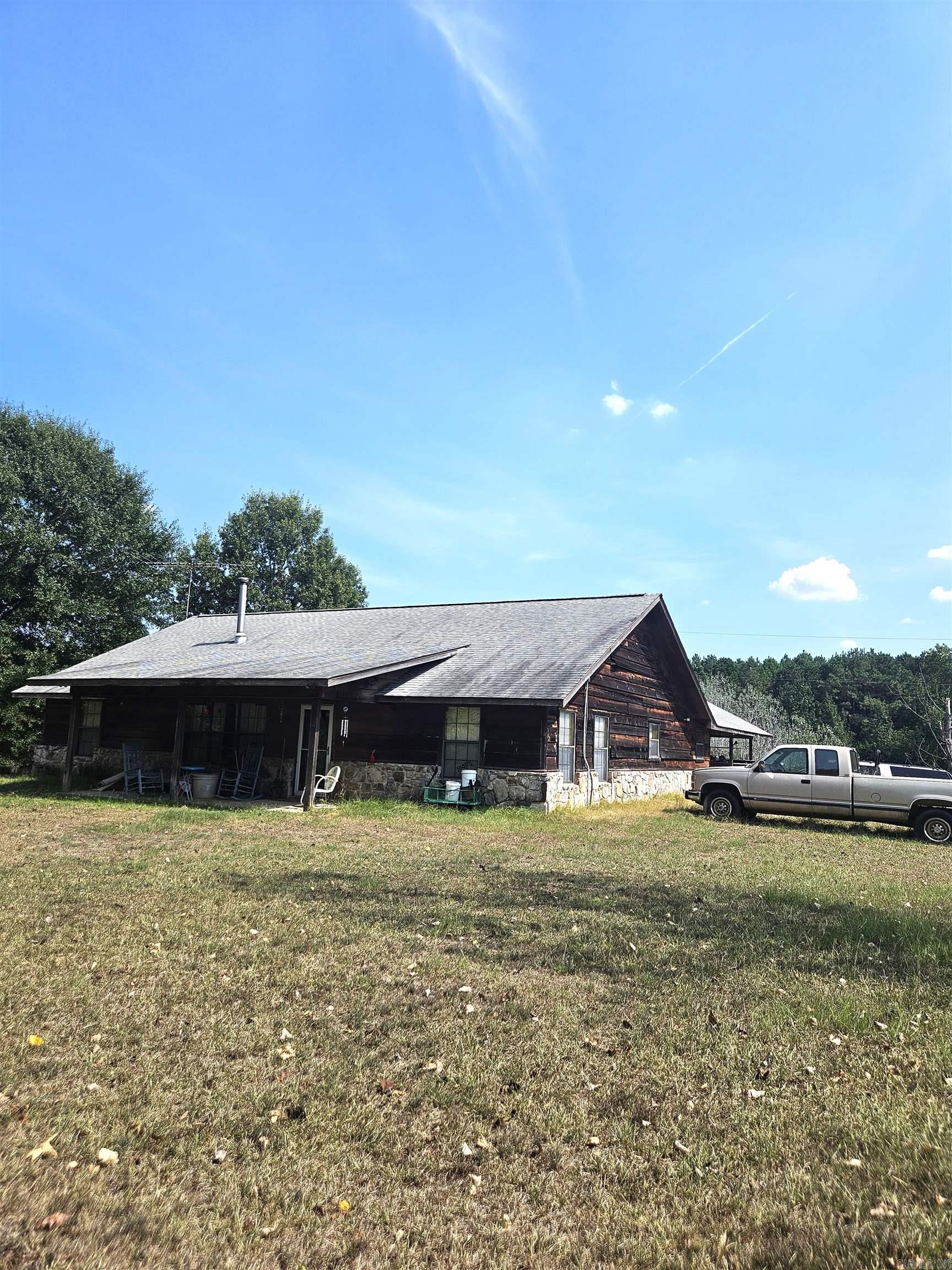 157 & 161 Oak Hill Road Nashville, AR 71852