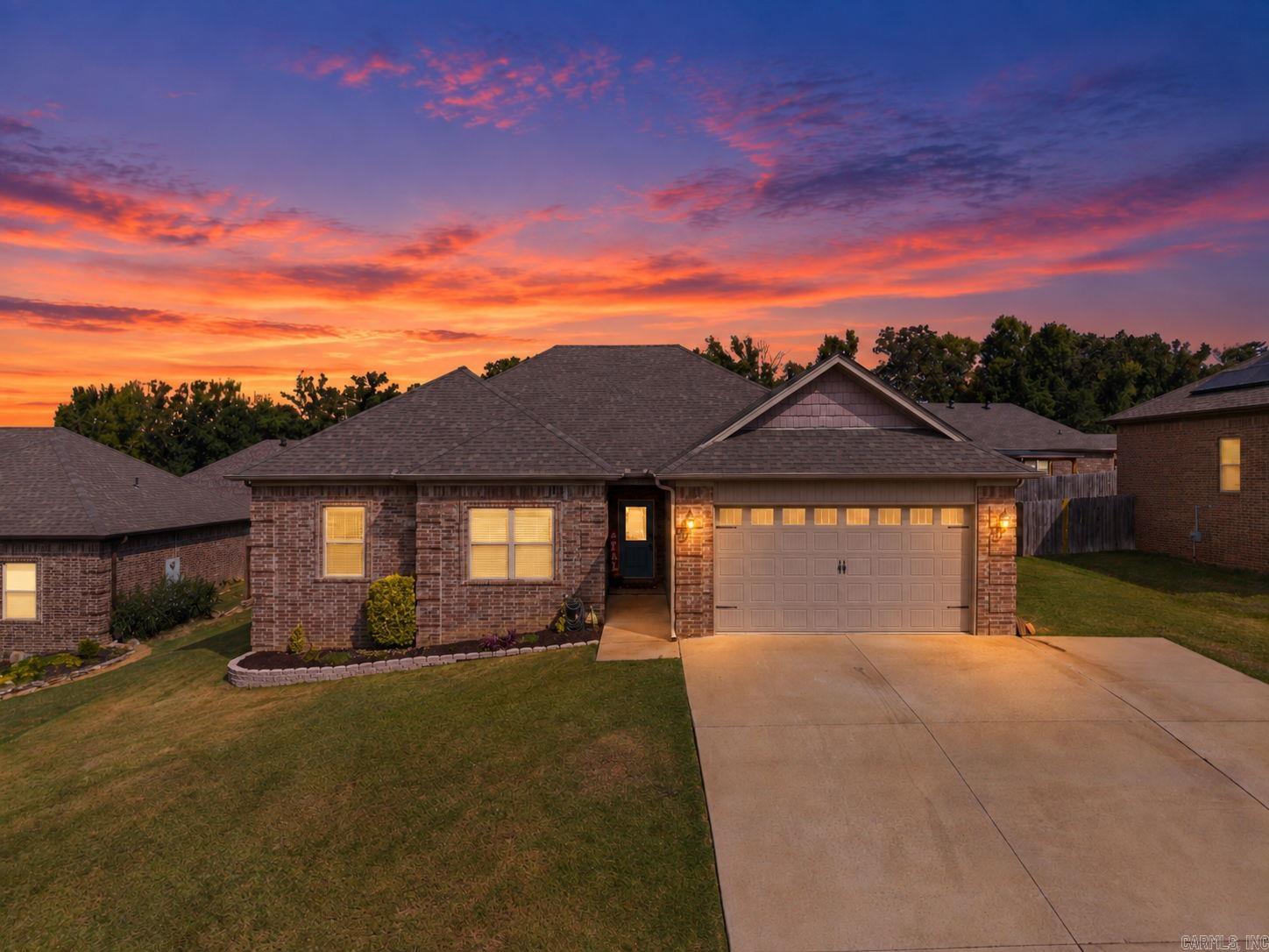 744 Mango Loop — exterior