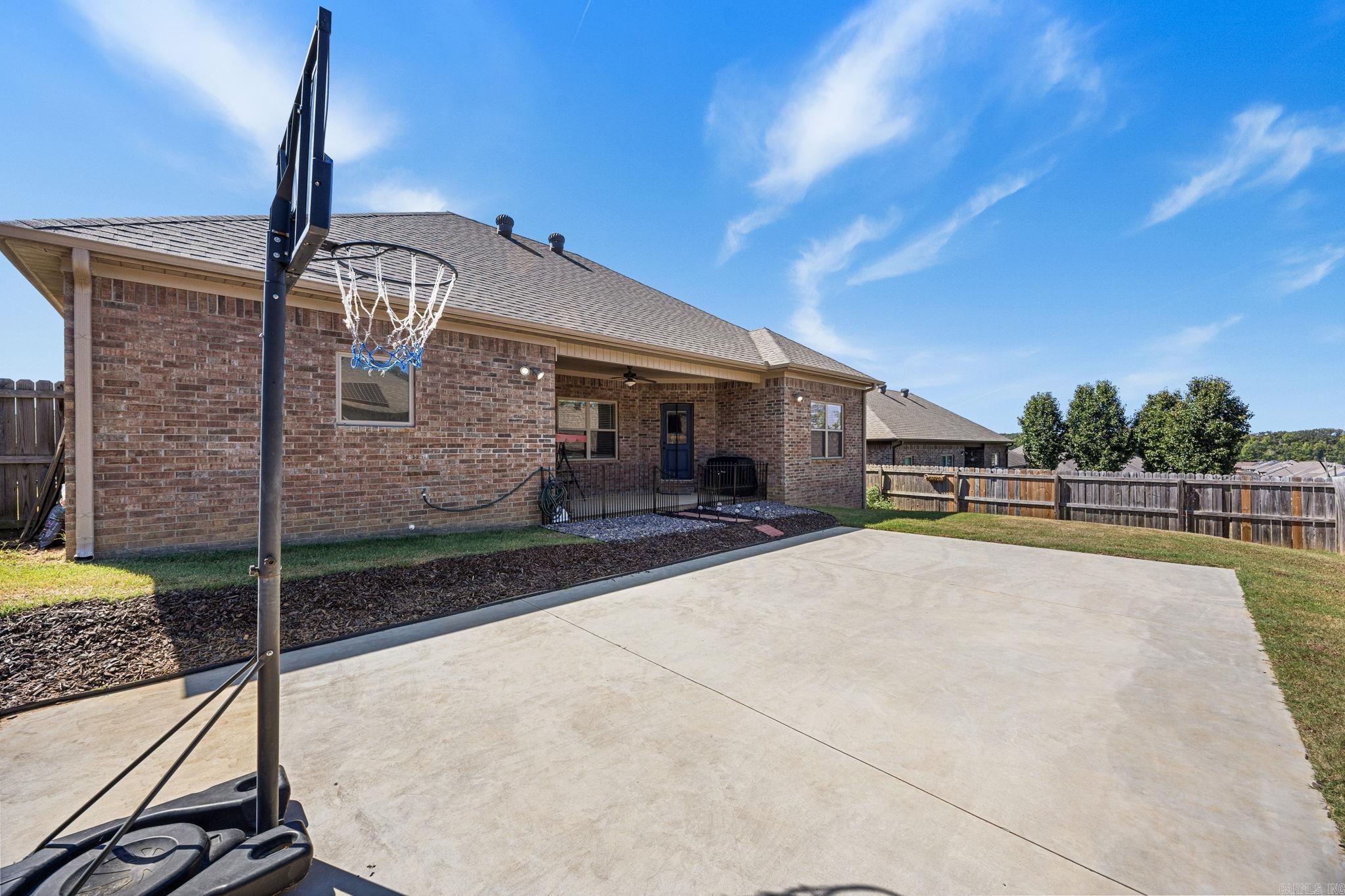 744 Mango Loop  Austin, AR
