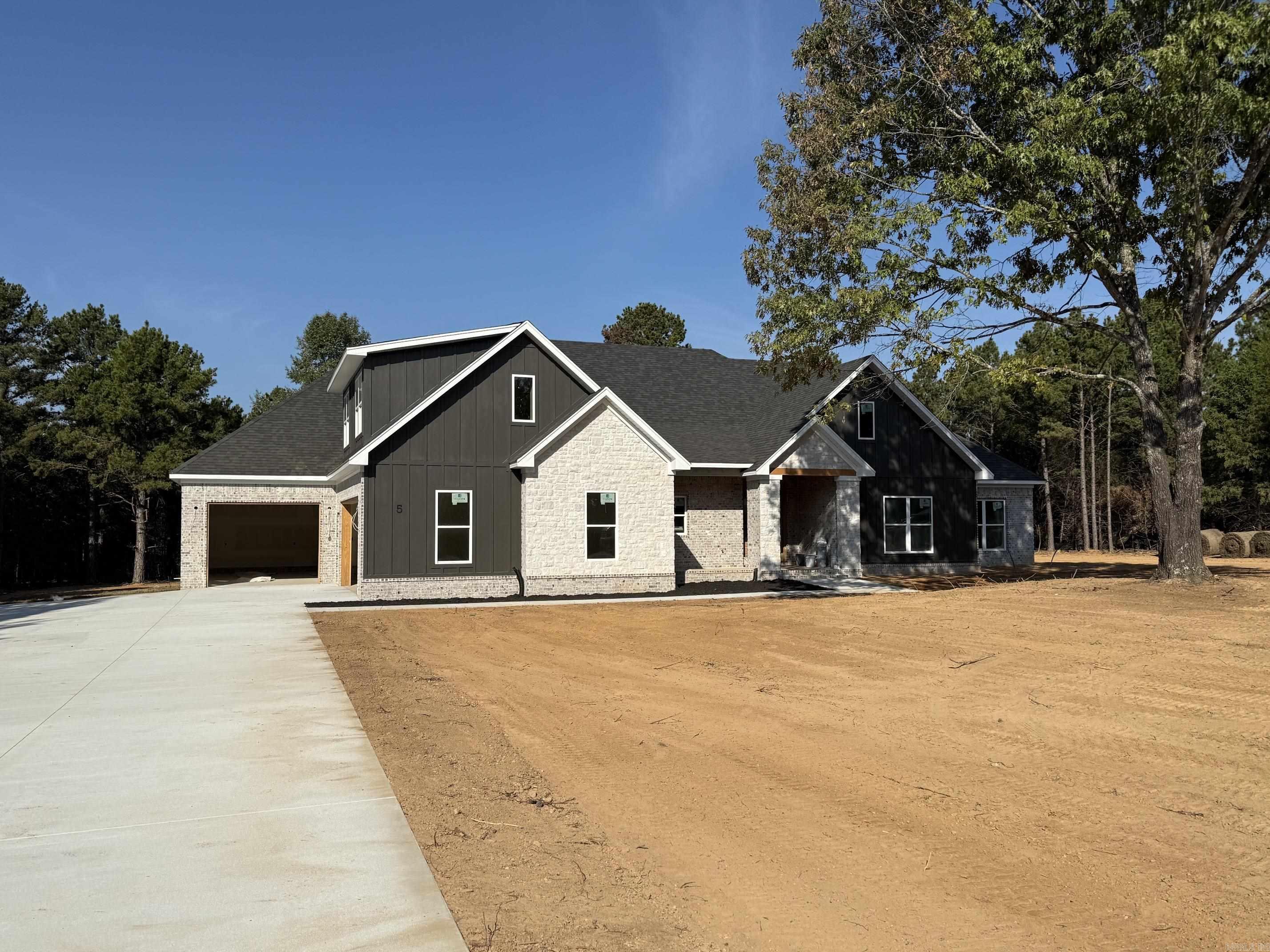 5 Silver Fox Cove Greenbrier, AR 72058