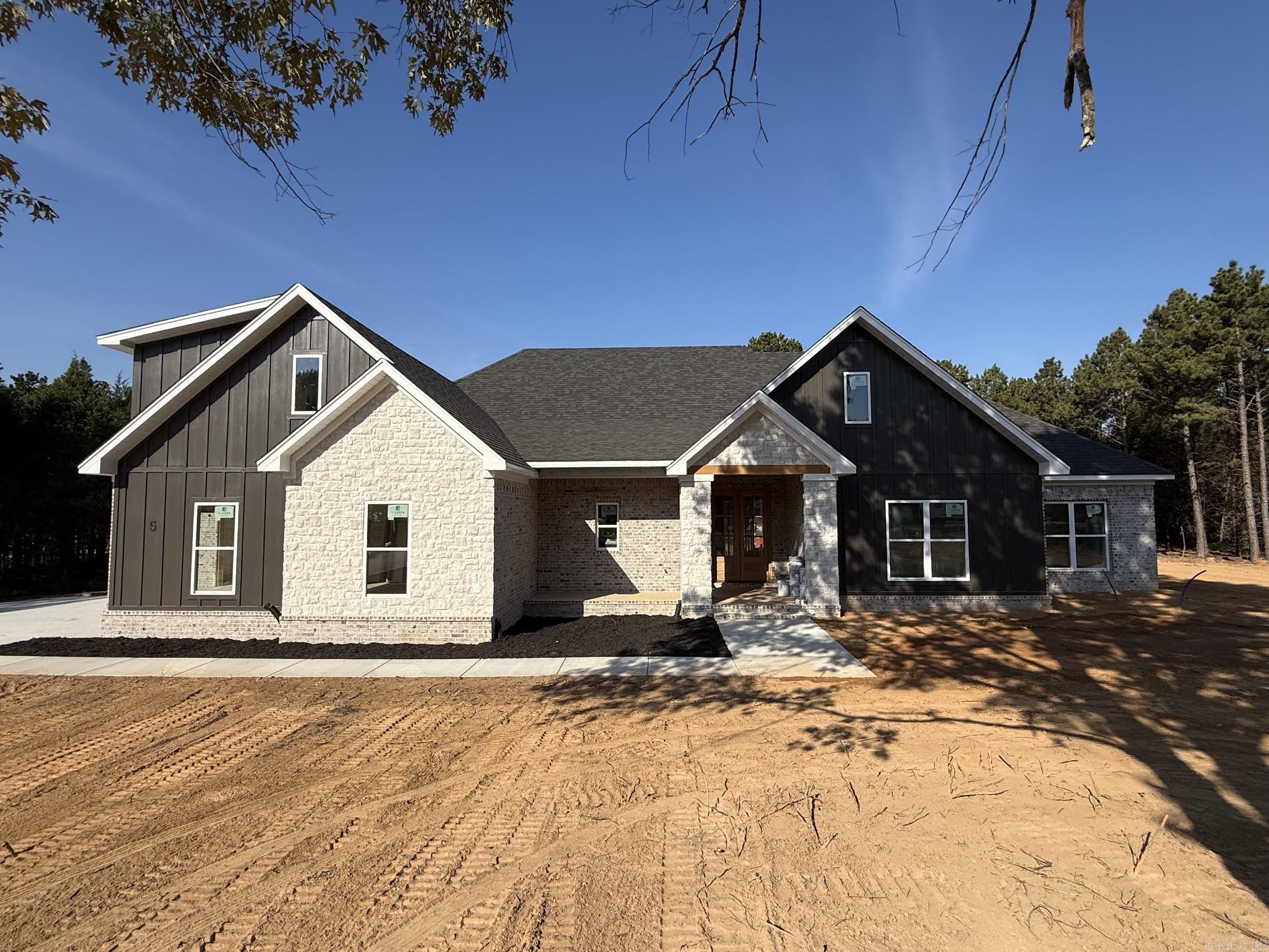 5 Silver Fox Cove Greenbrier, AR 72058