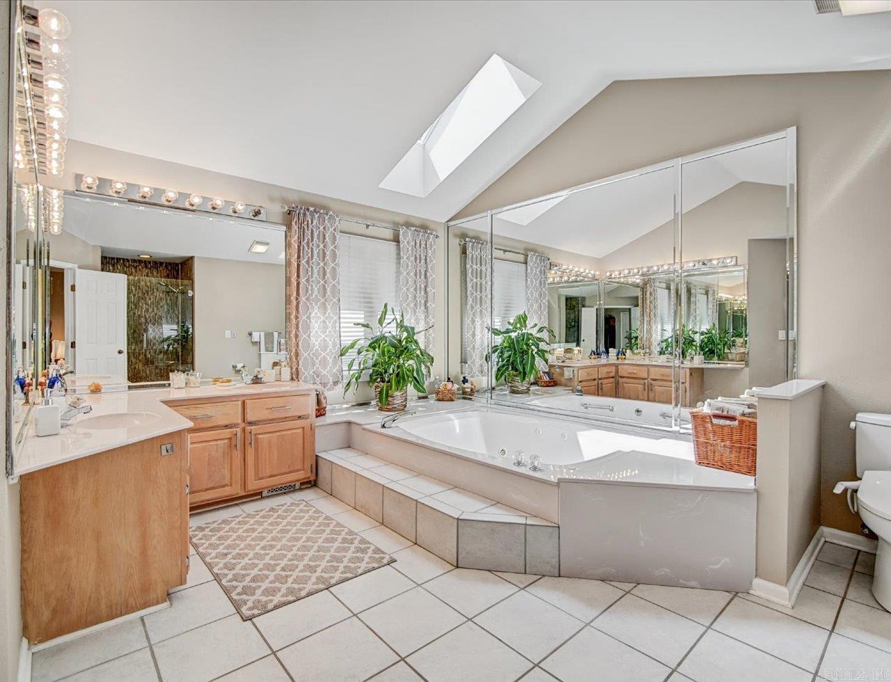 3 Provecho Lane Hot Springs Village, AR 71909-5423