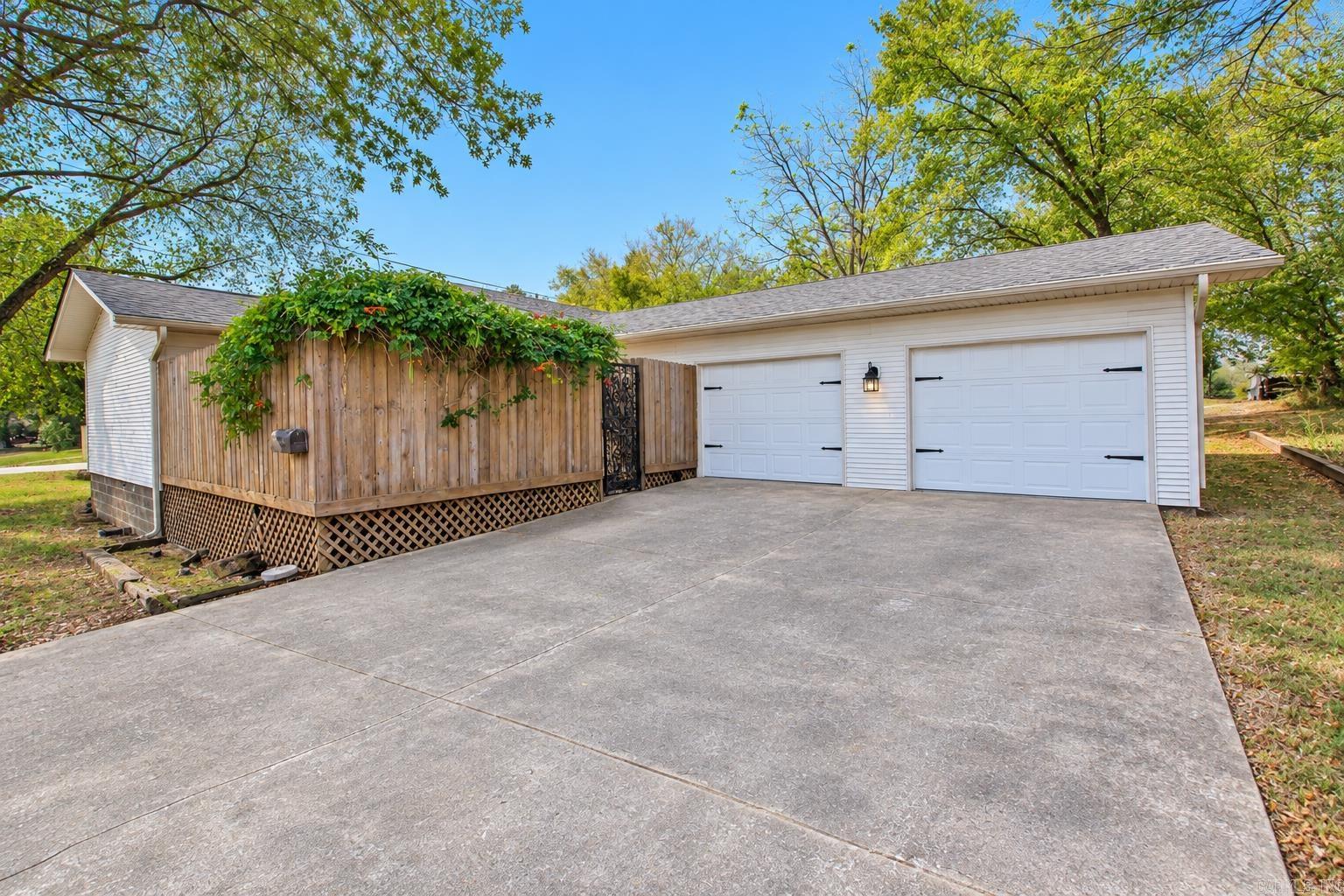 524 E North  Benton, AR