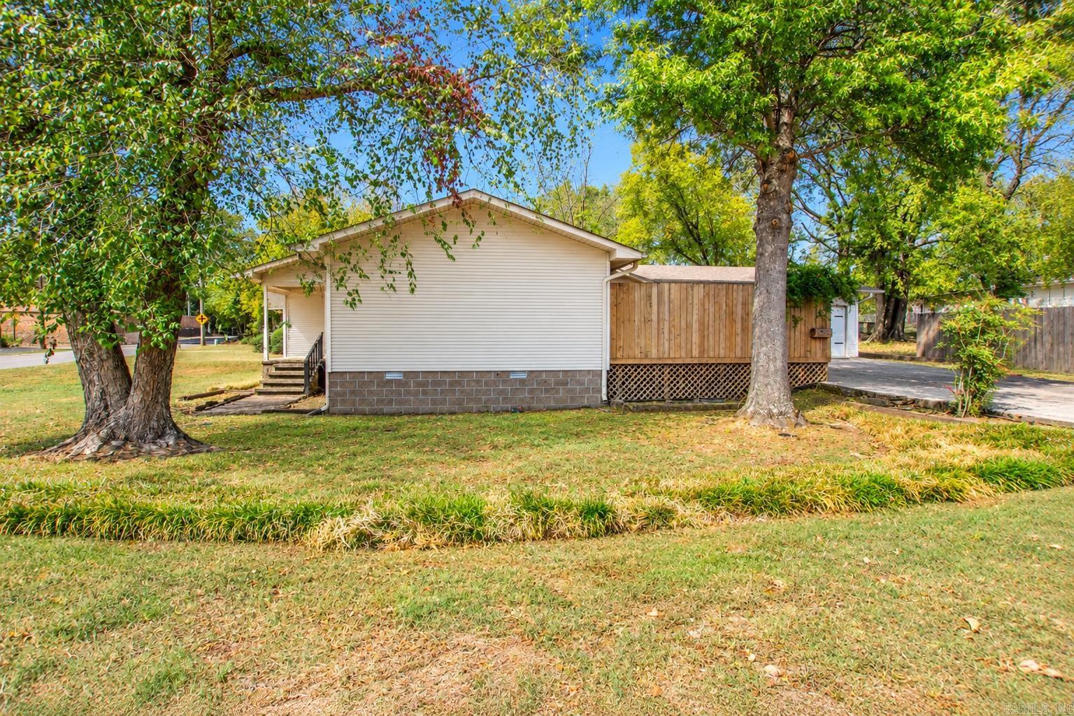 524 E North  Benton, AR