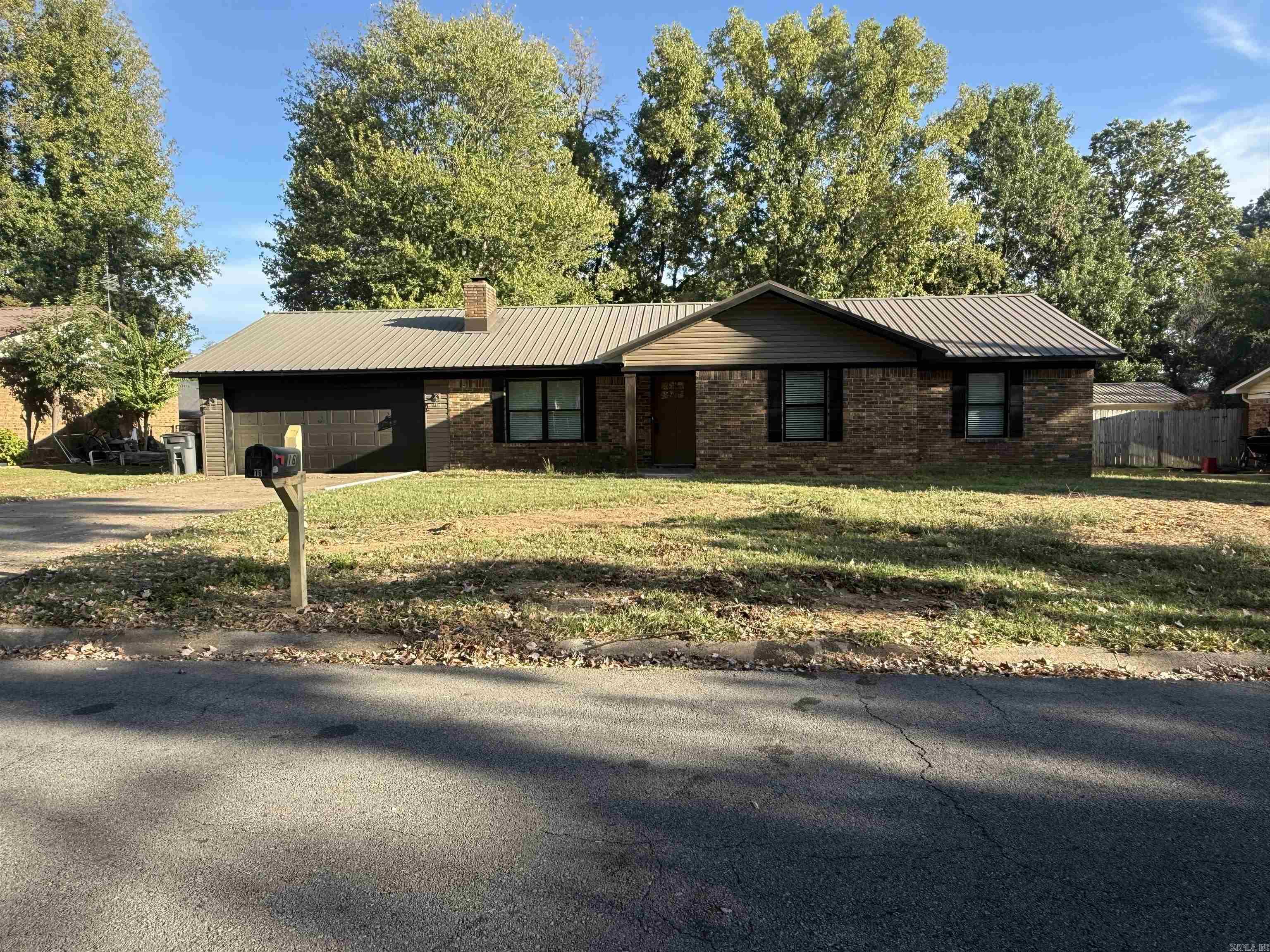 16 Whippoorwill Drive — exterior