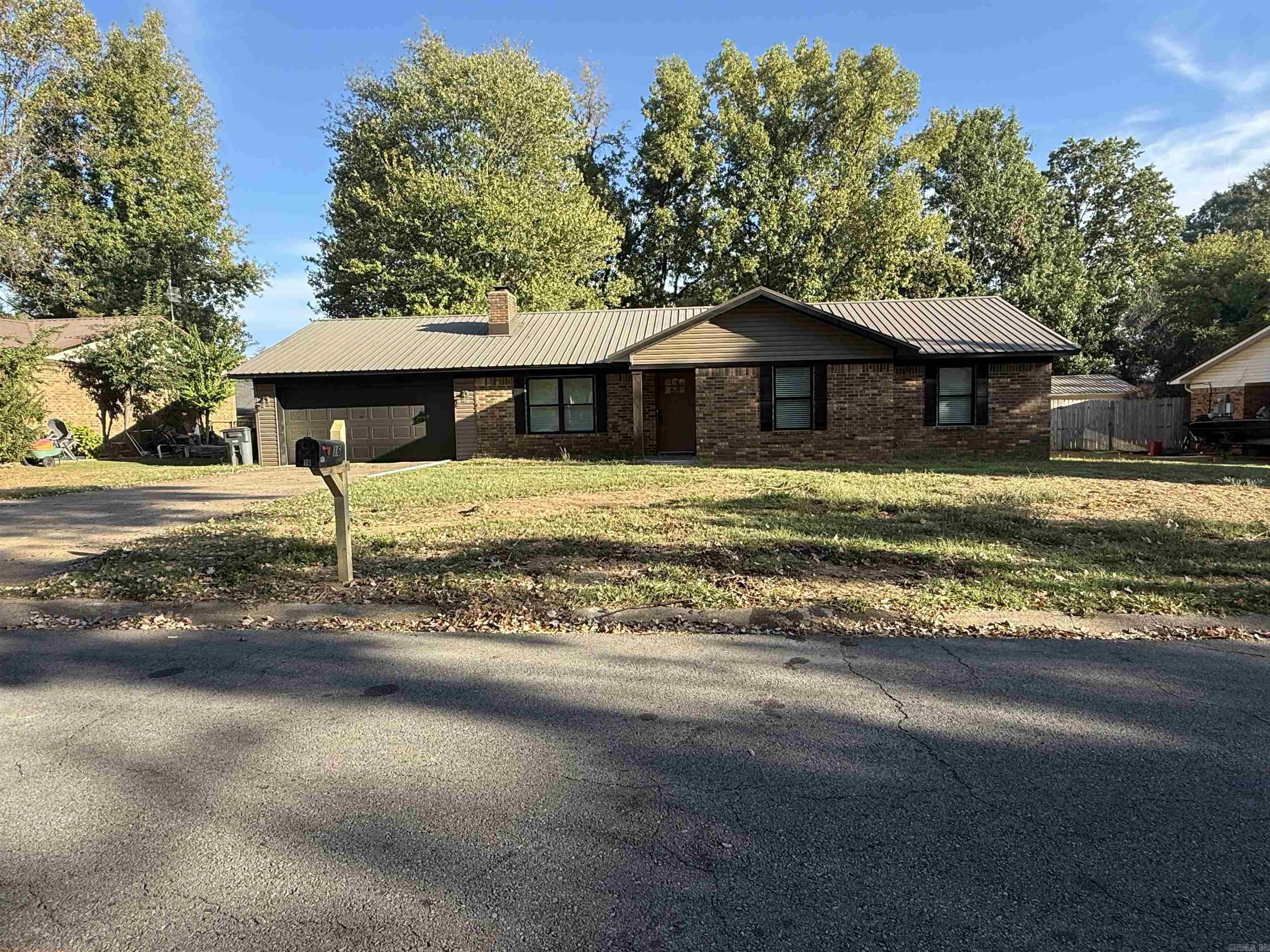 16 Whippoorwill Drive — photo 2