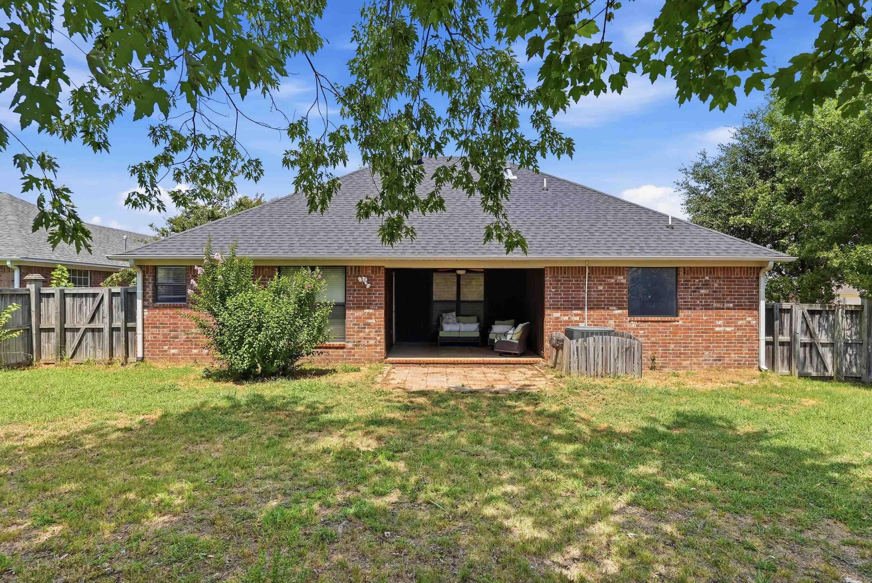 2505 Gladiola  Conway, AR