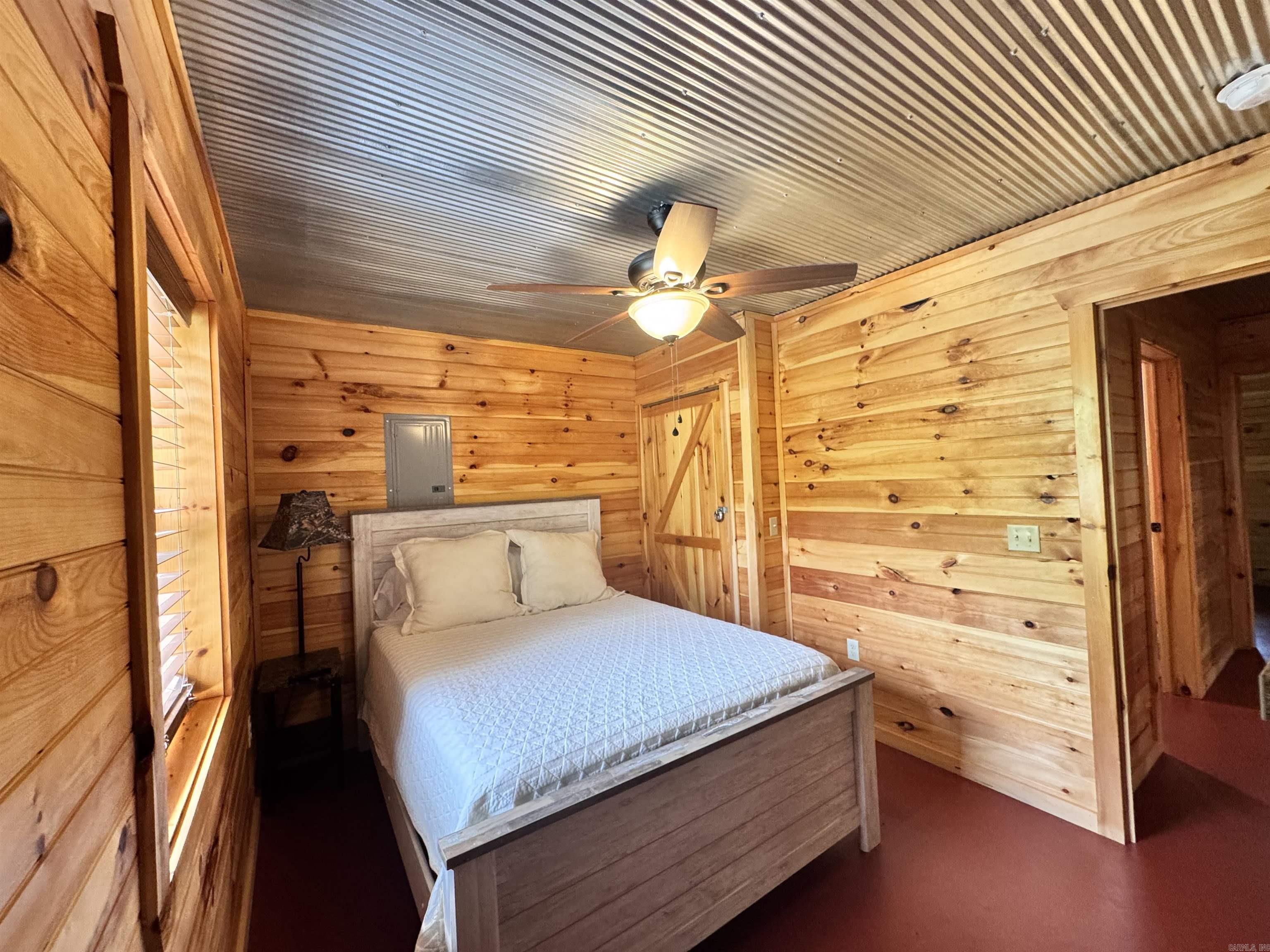 950 Cool Water Retreat  Mountain View, AR