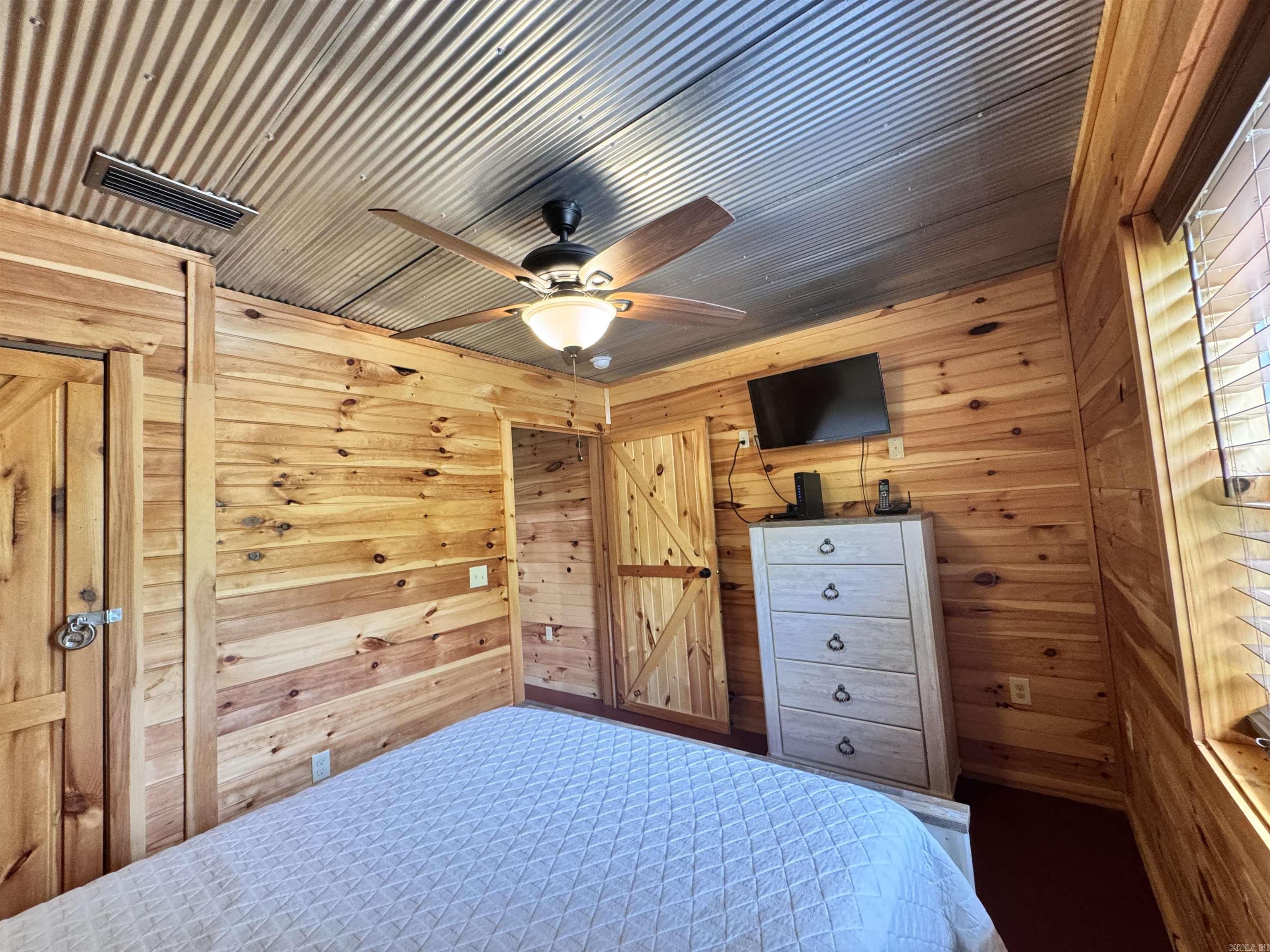 950 Cool Water Retreat  Mountain View, AR